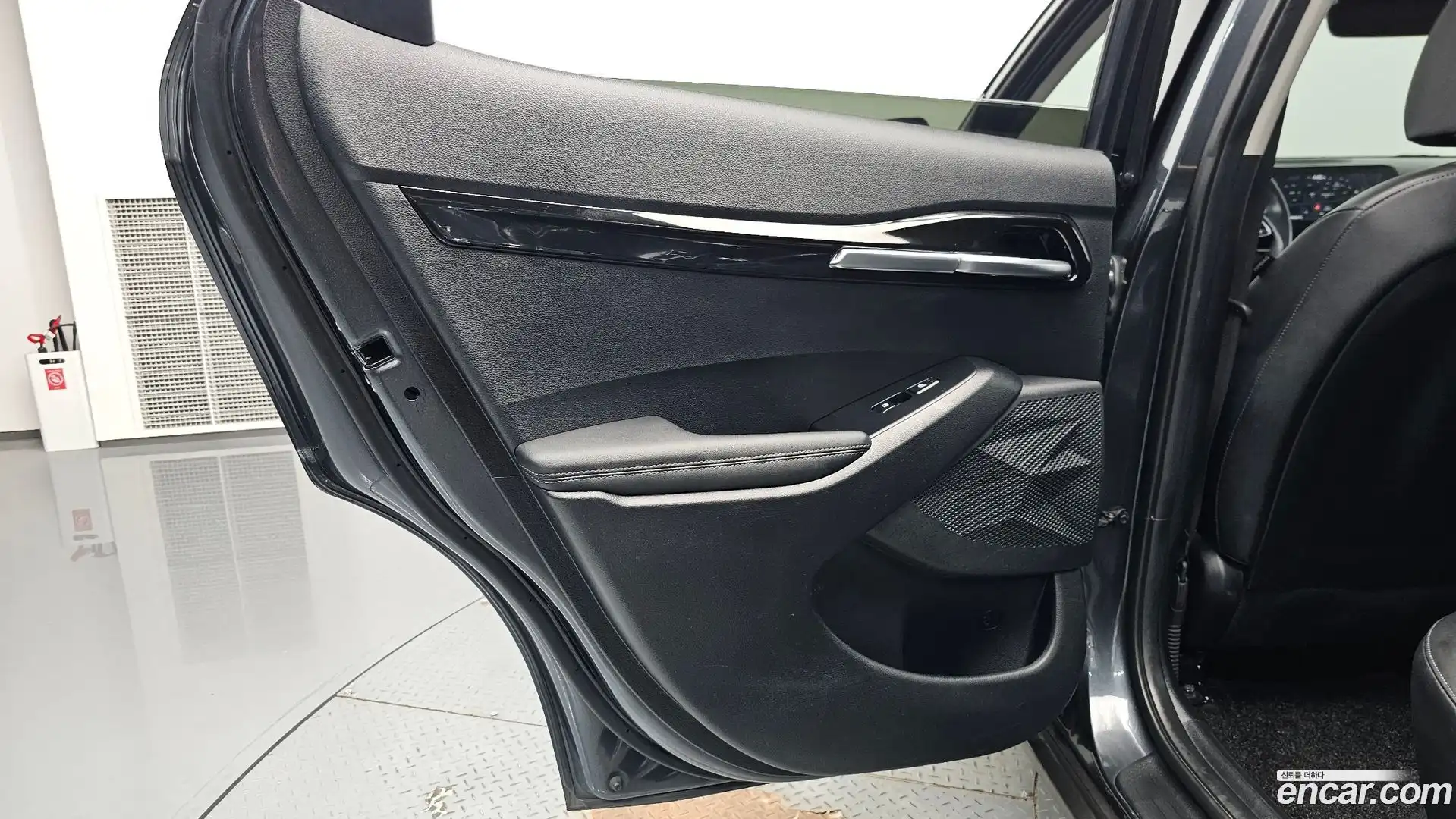 Seltos Kia 2023.3-INNER-035