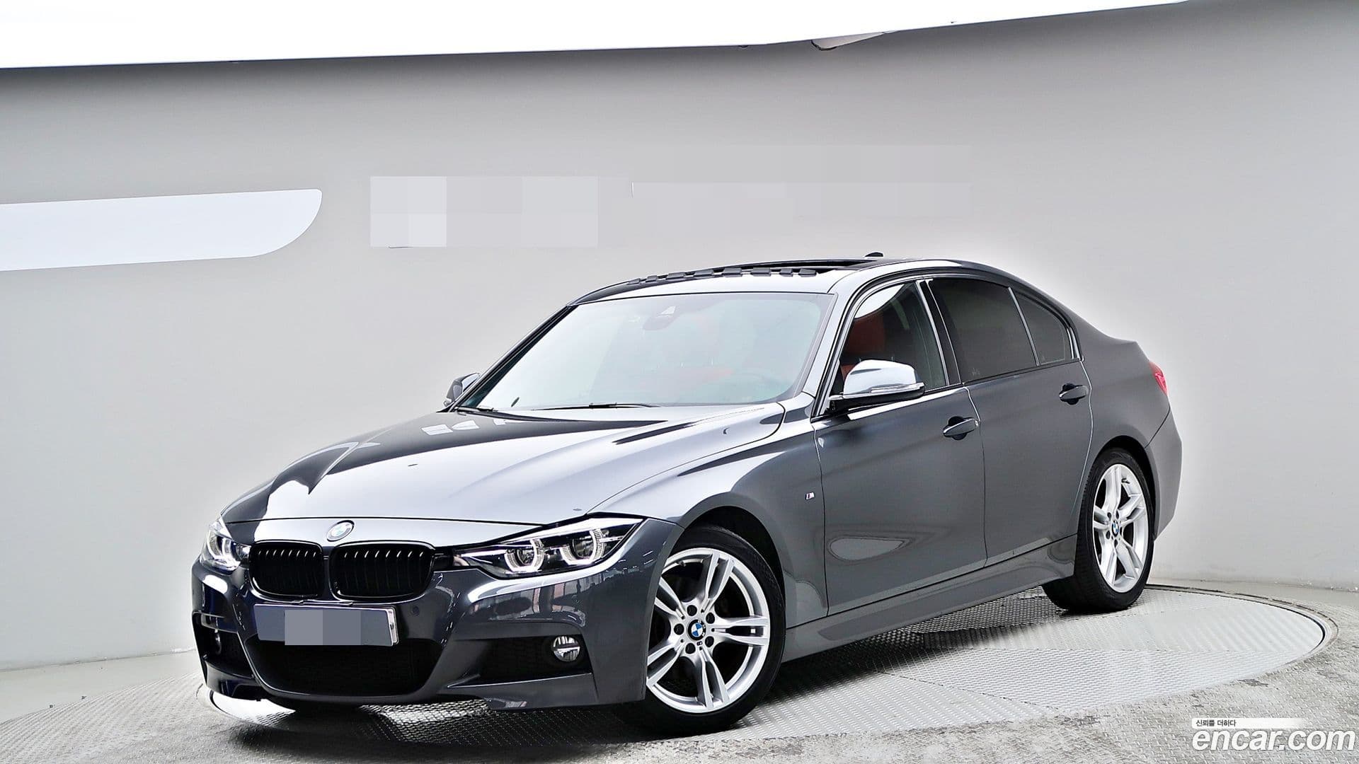 Main__Slider__Photo:3-Series BMW 2018.11-0