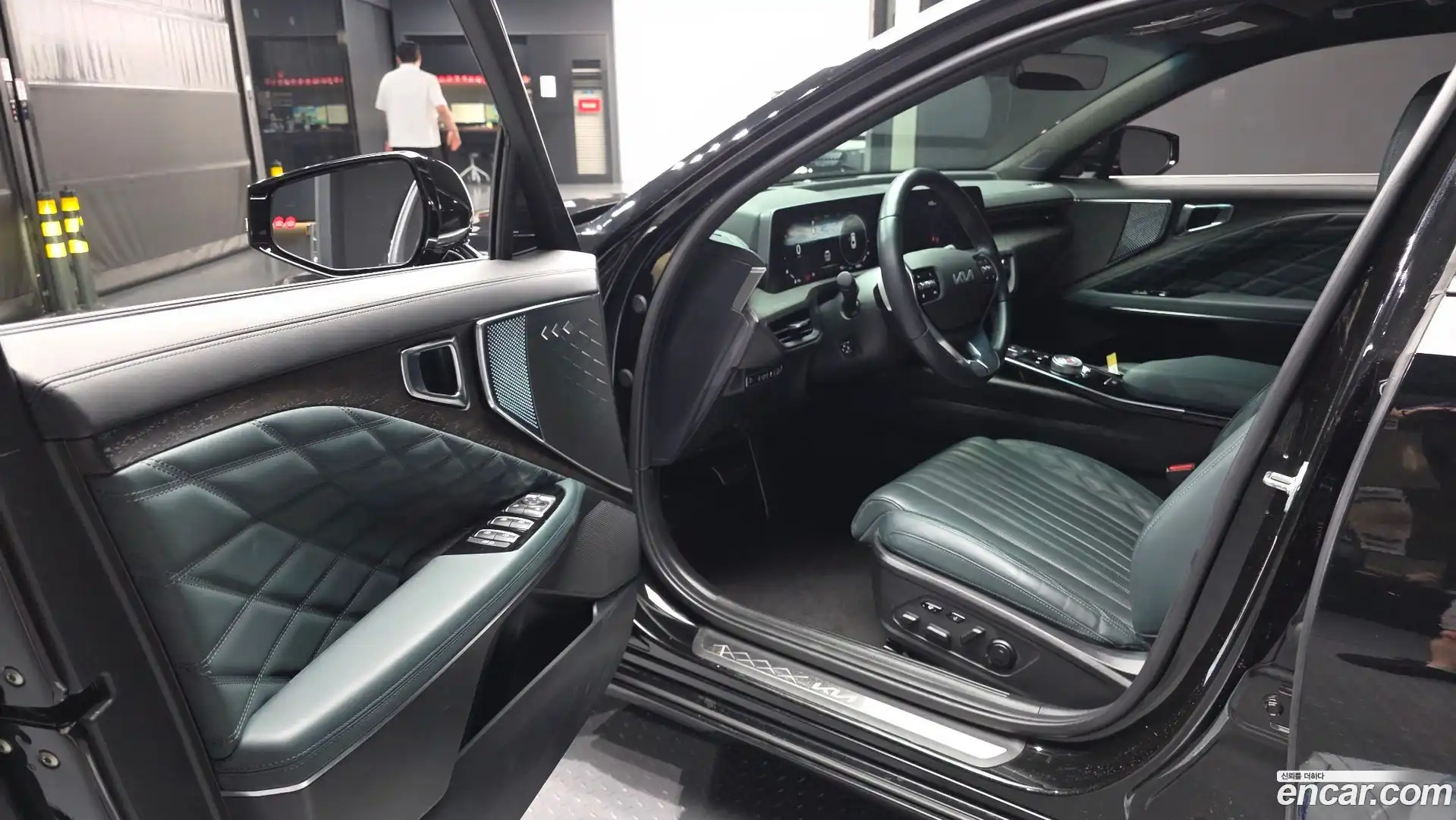 K8 Kia 2023.10-INNER-010