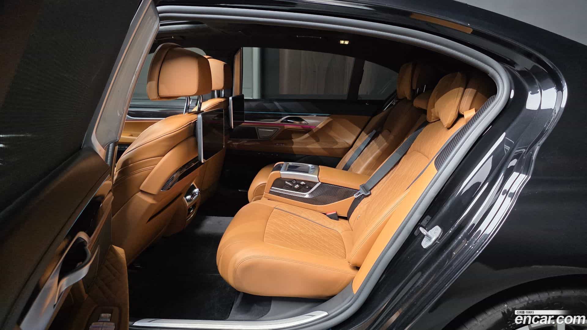 7-Series BMW 2019.8-OPTION-017