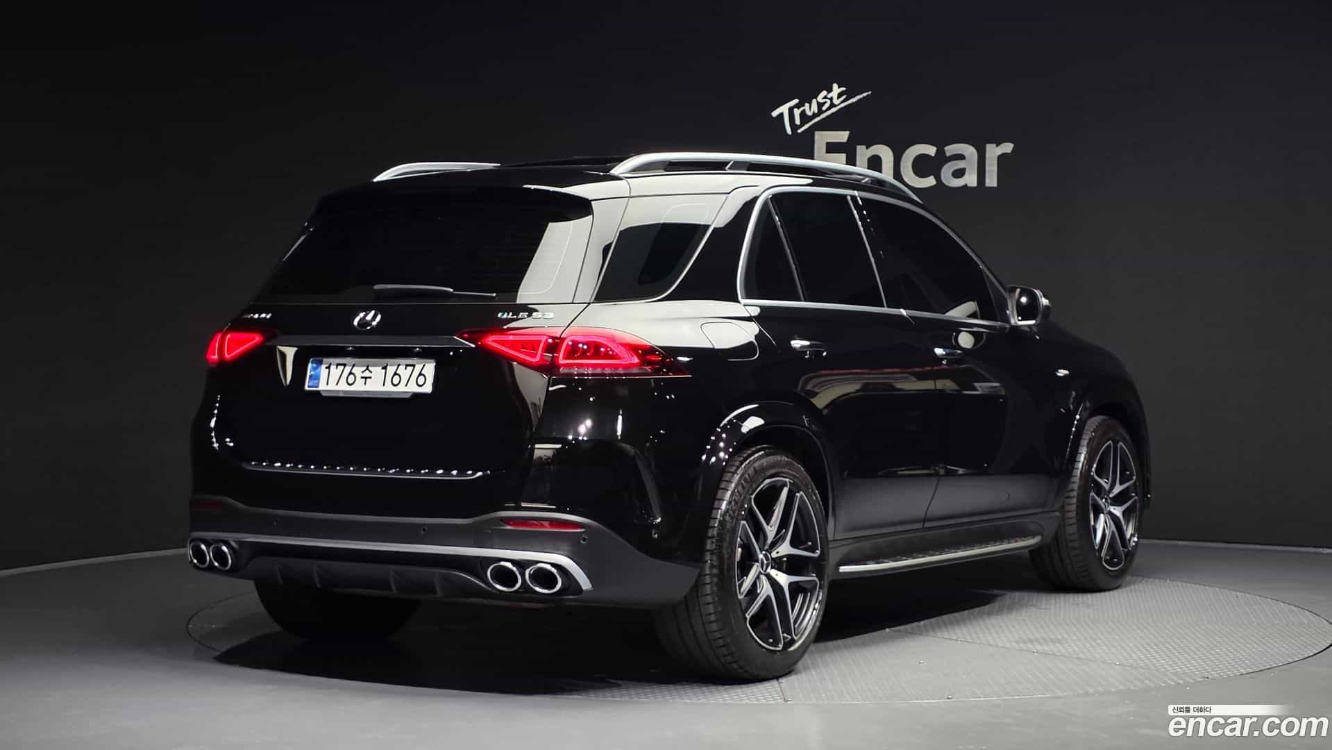 GLE-Class Mercedes-Benz 2023.8-OUTER-002