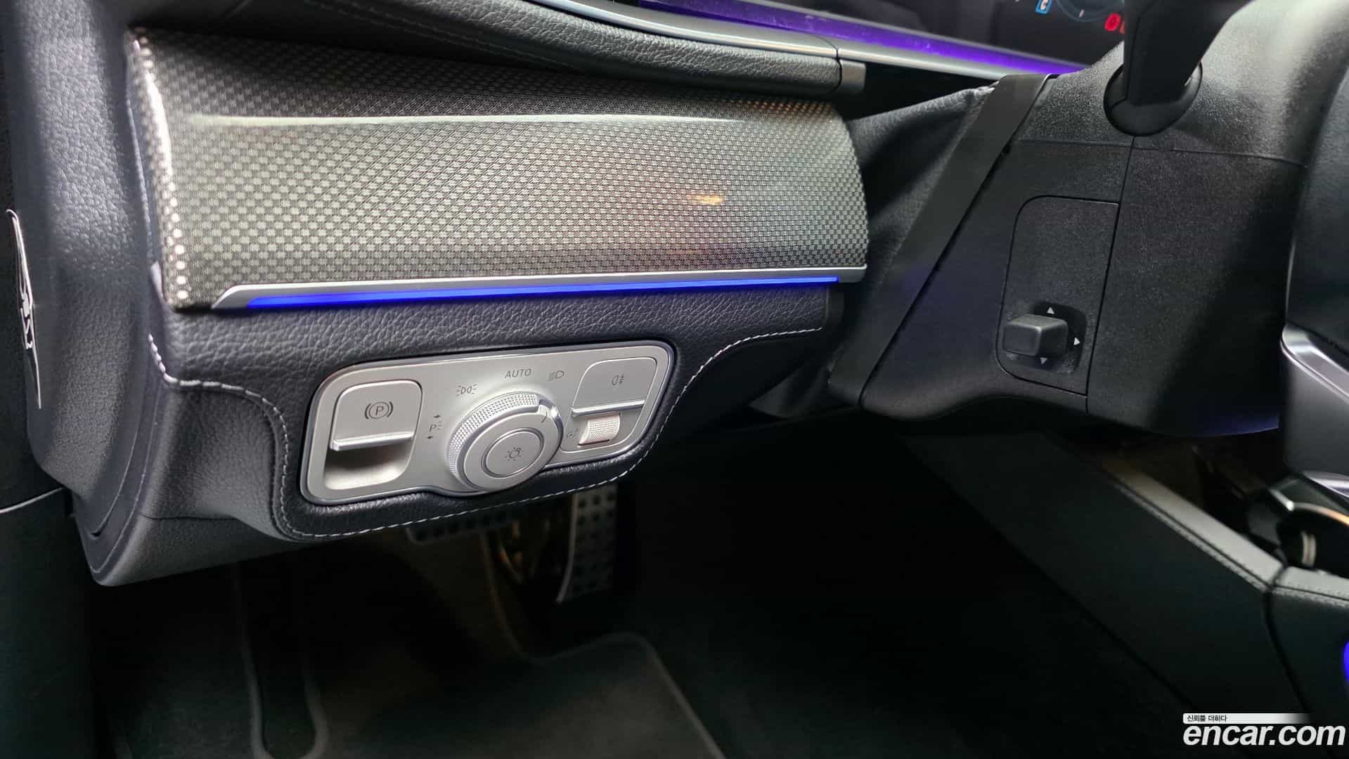 GLE-Class Mercedes-Benz 2023.8-OPTION-045