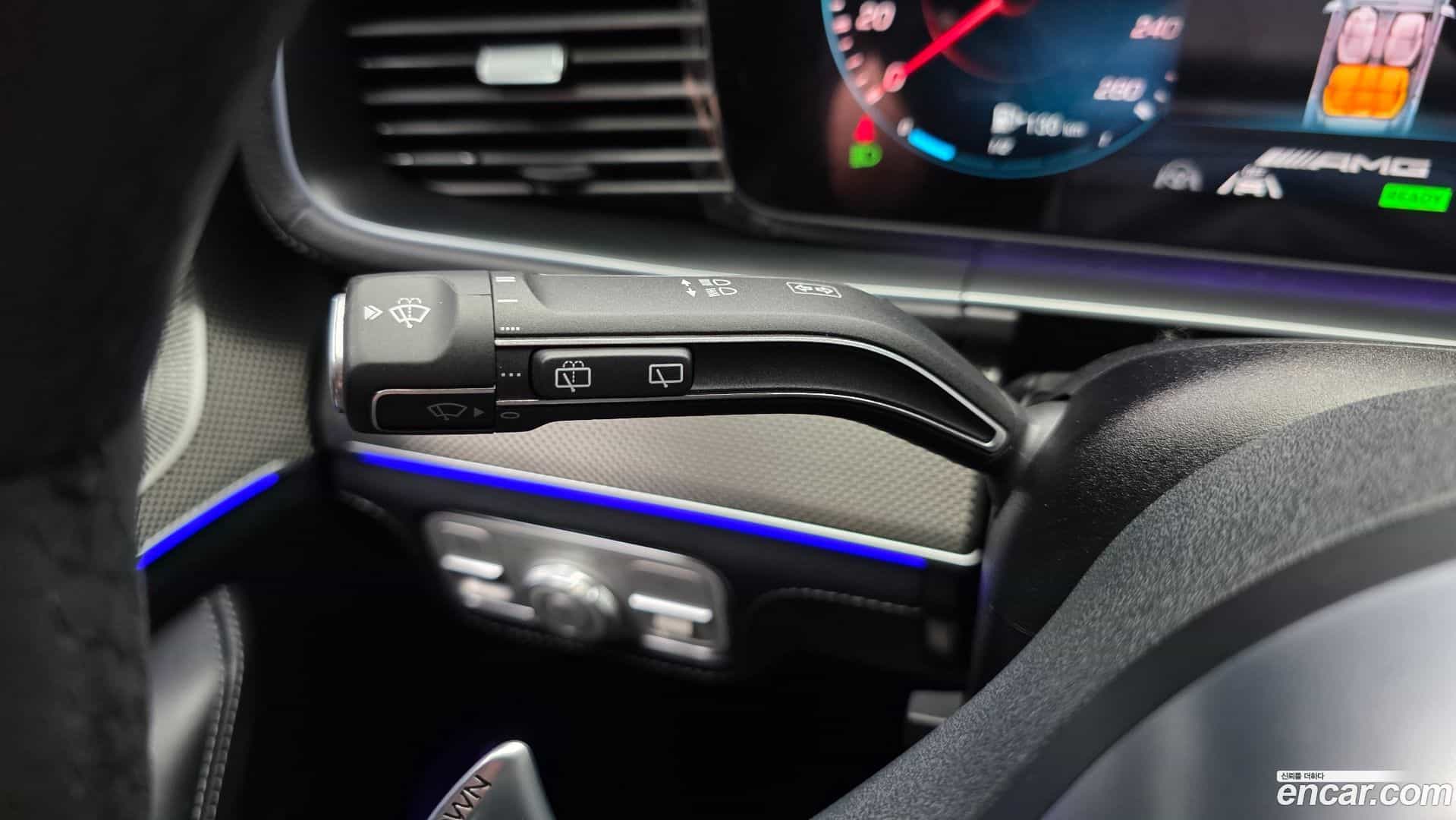 GLE-Class Mercedes-Benz 2023.8-OPTION-046