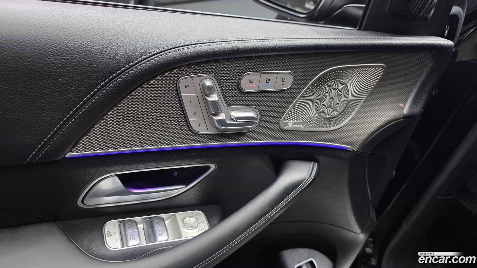 GLE-Class Mercedes-Benz 2023.8-OPTION-047