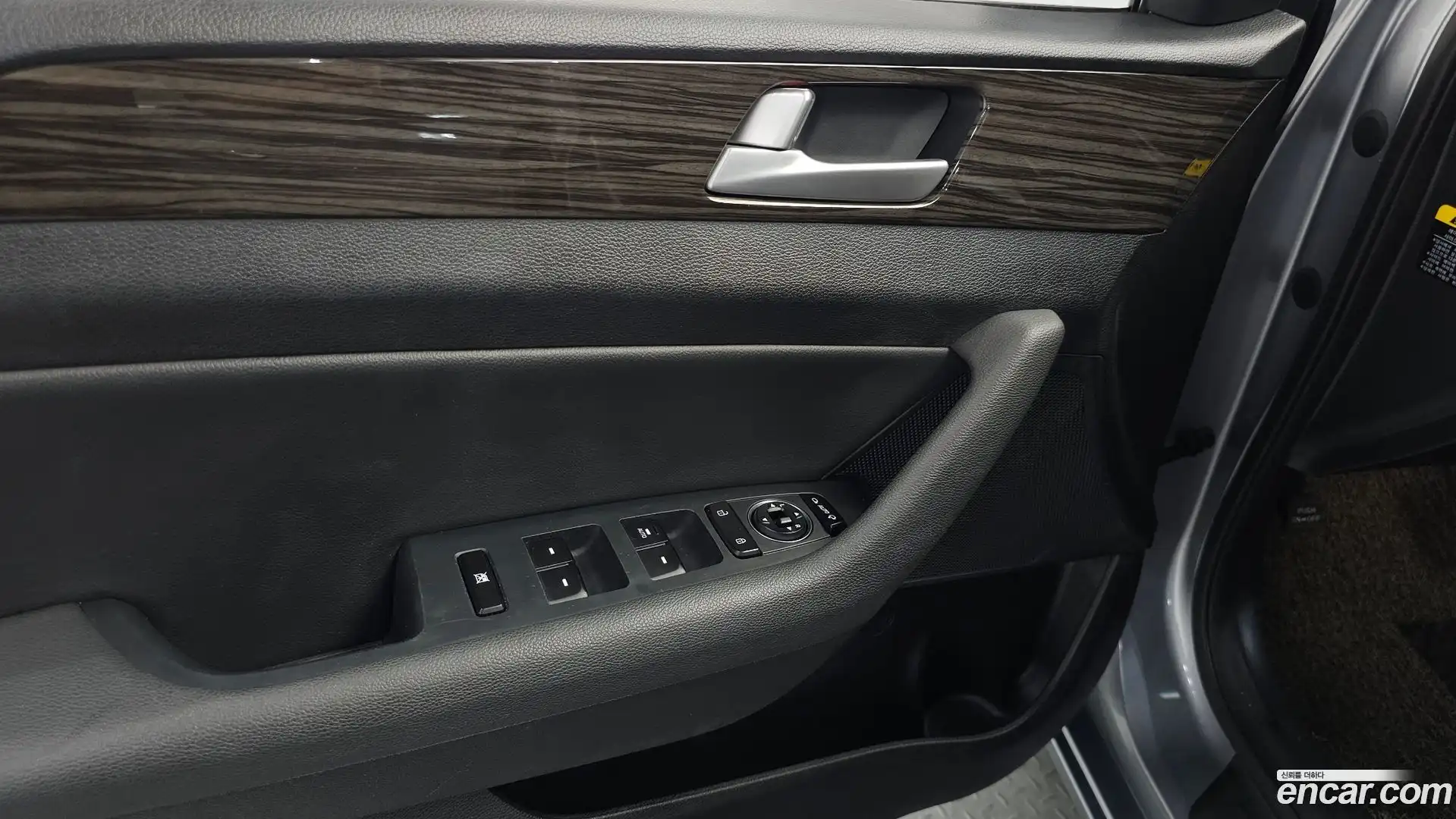 Sonata Hyundai 2015.7-OPTION-043