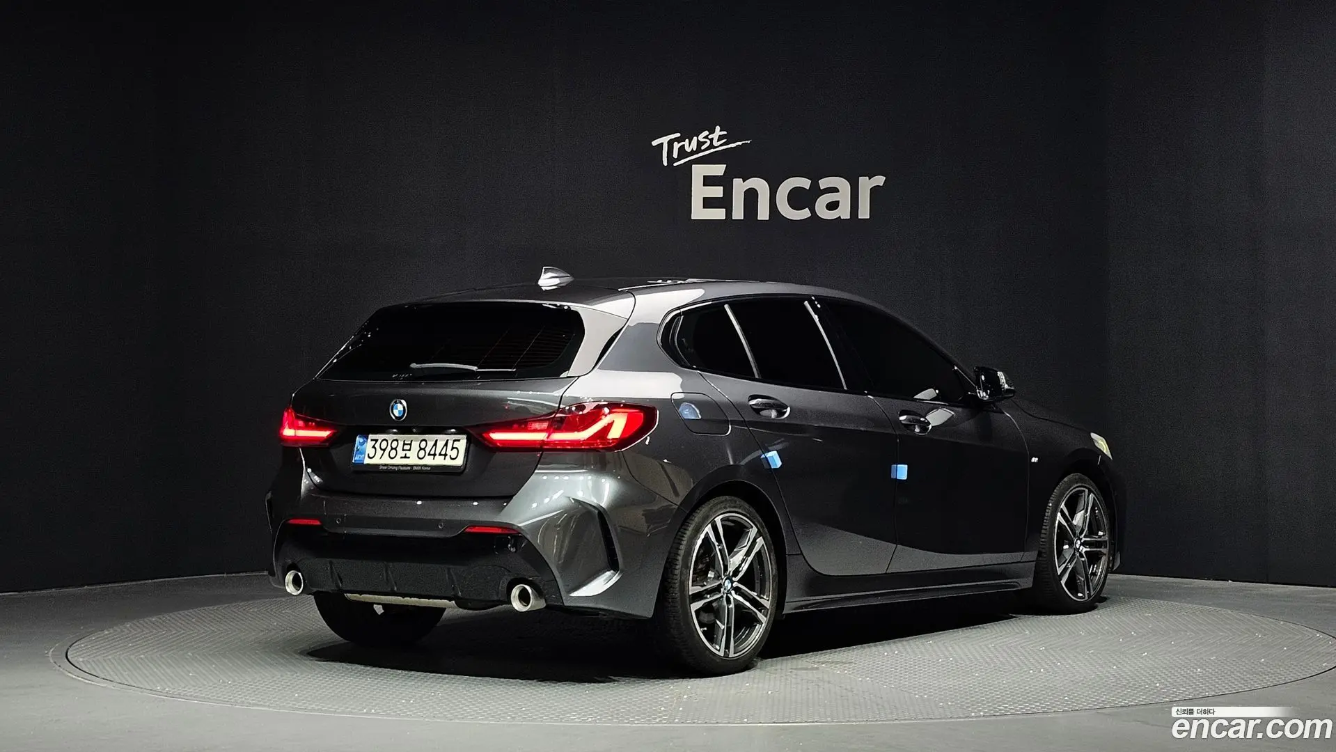 Main__Slider__Photo:1-Series BMW 2021.6-1