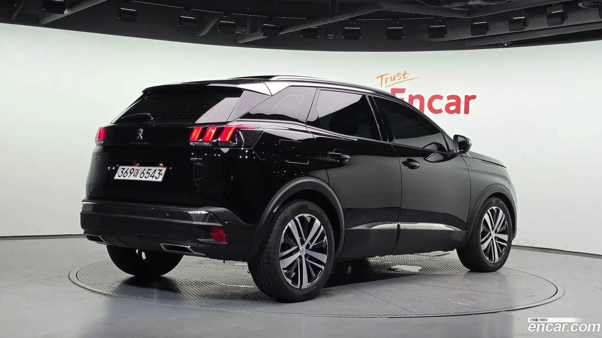 Main__Slider__Photo:3008 Peugeot 2018.2-1