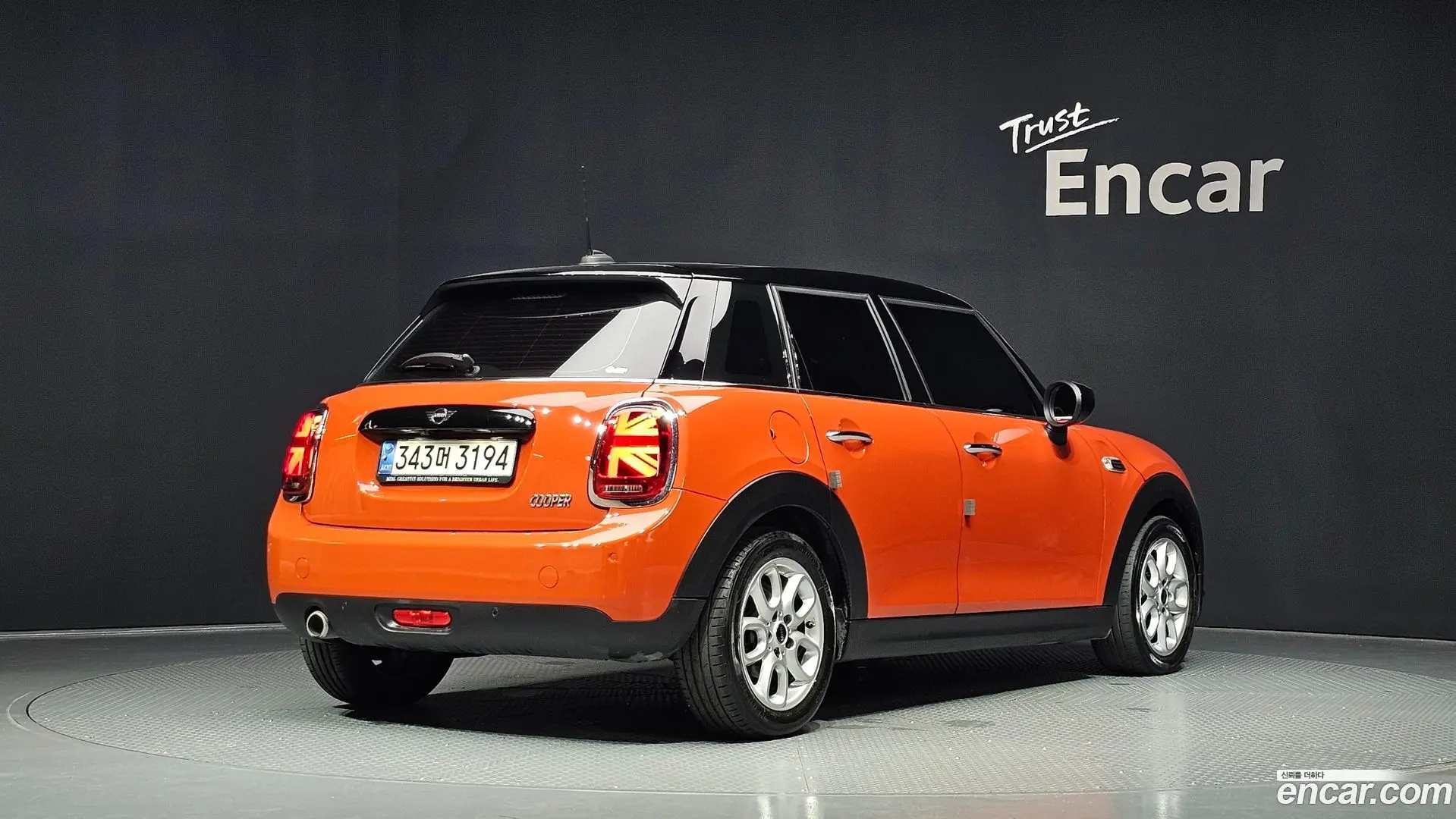 Main__Slider__Photo:Cooper Mini 2021.5-1