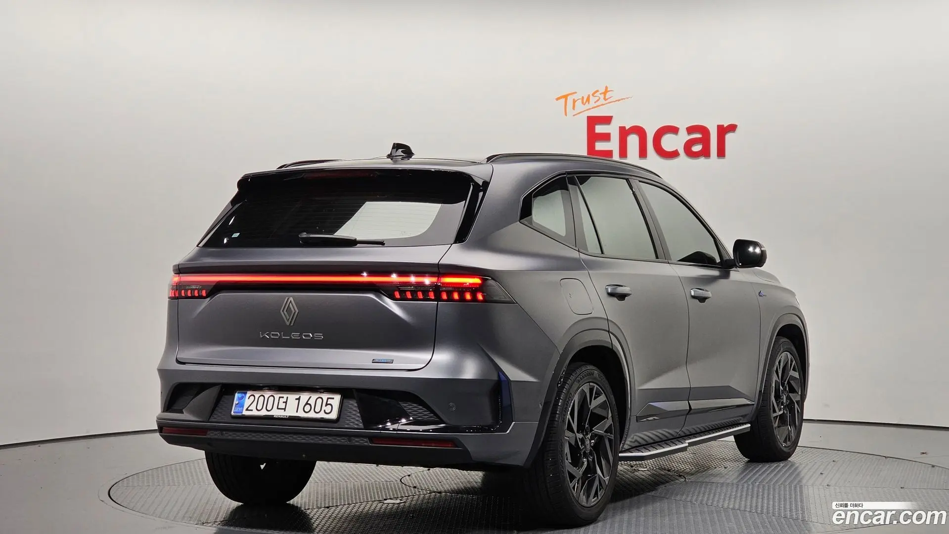 Main__Slider__Photo:Grand Koleos Renault Korea 2024.11-1