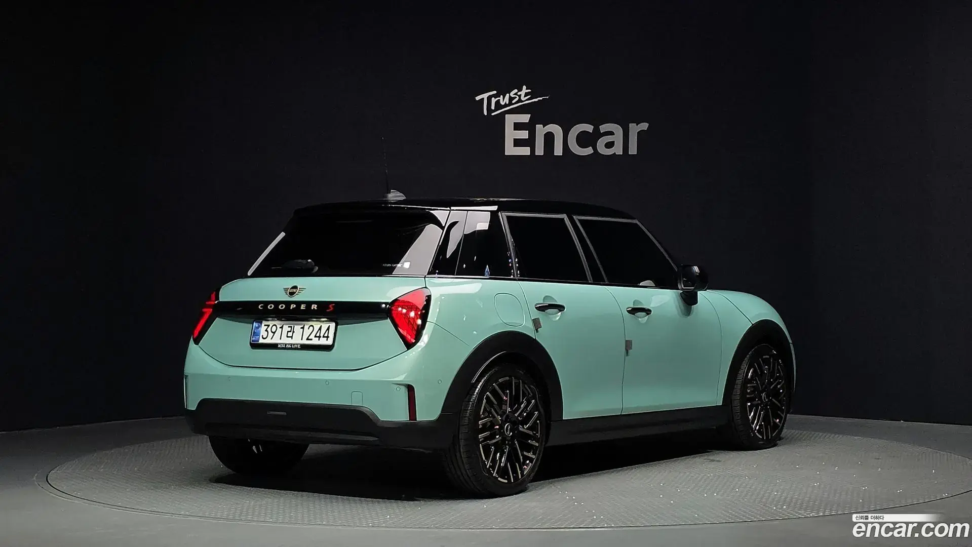 Main__Slider__Photo:Cooper Mini 2025.1-1