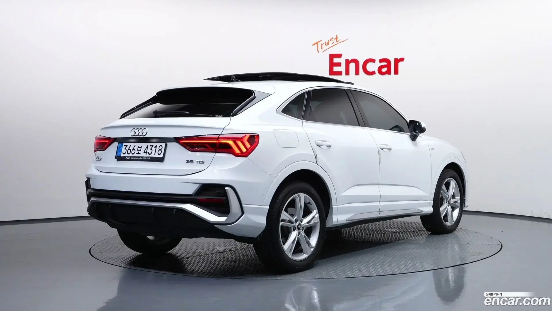 Main__Slider__Photo:Q3 Audi 2022.6-1