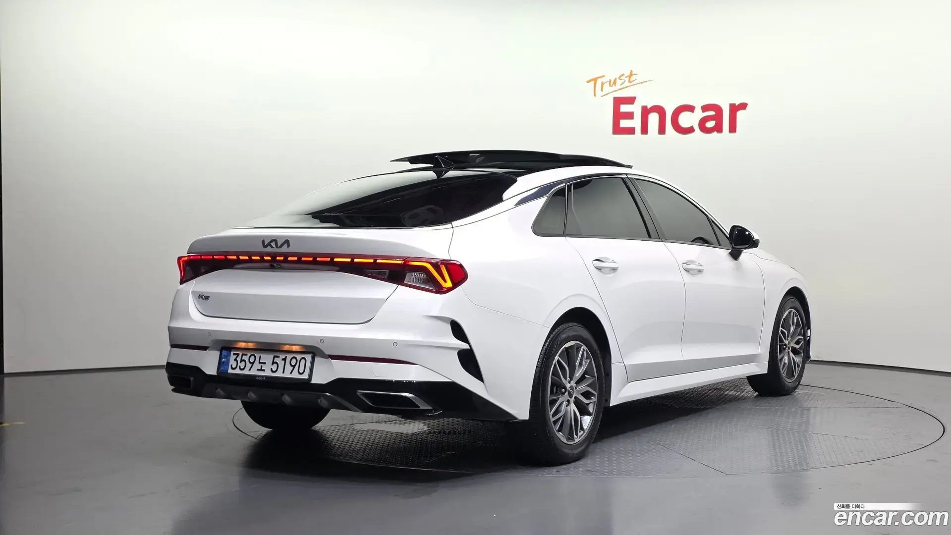 Main__Slider__Photo:K5 Kia 2021.7-1