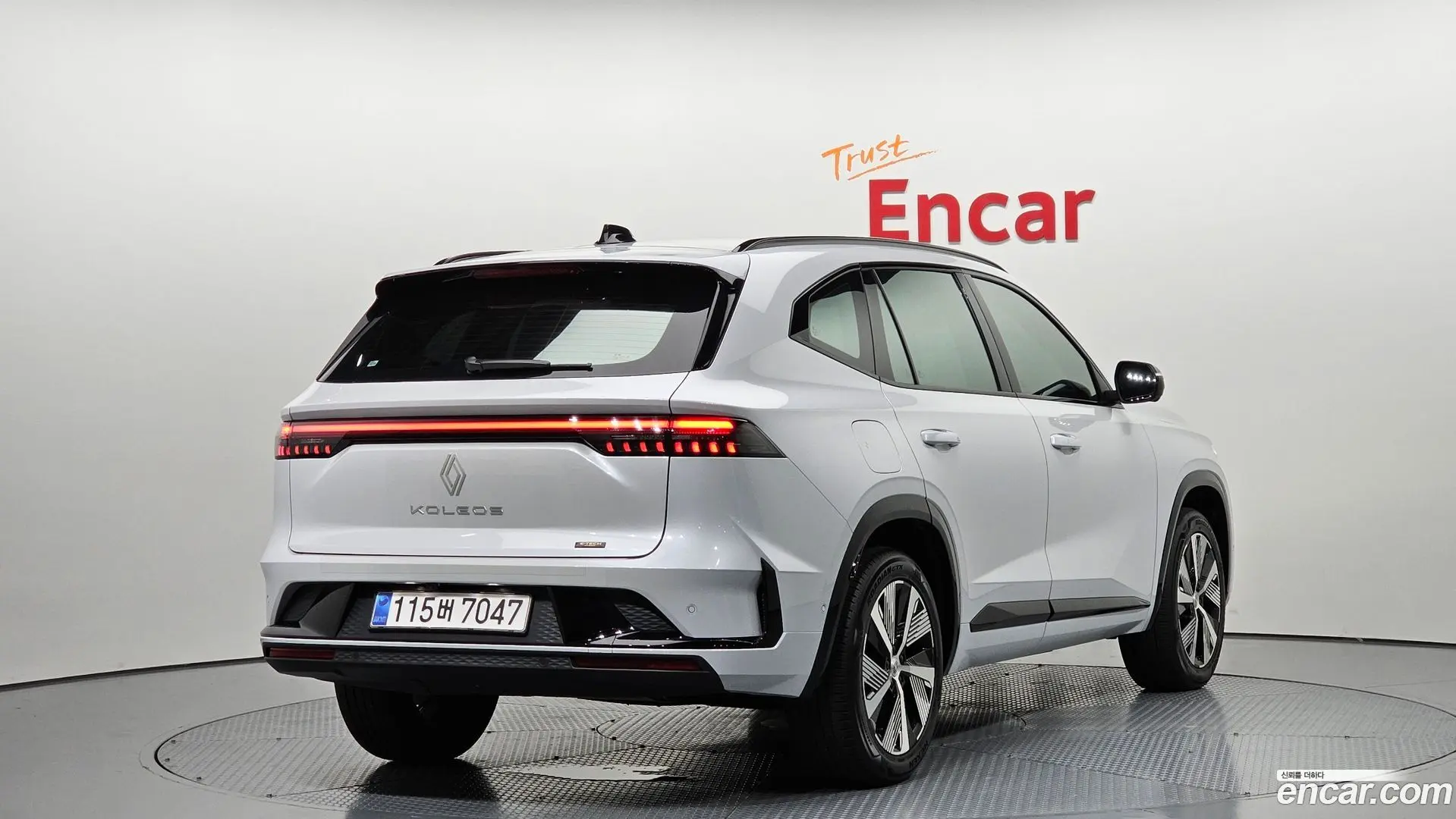 Main__Slider__Photo:Grand Koleos Renault Korea 2025.4-1