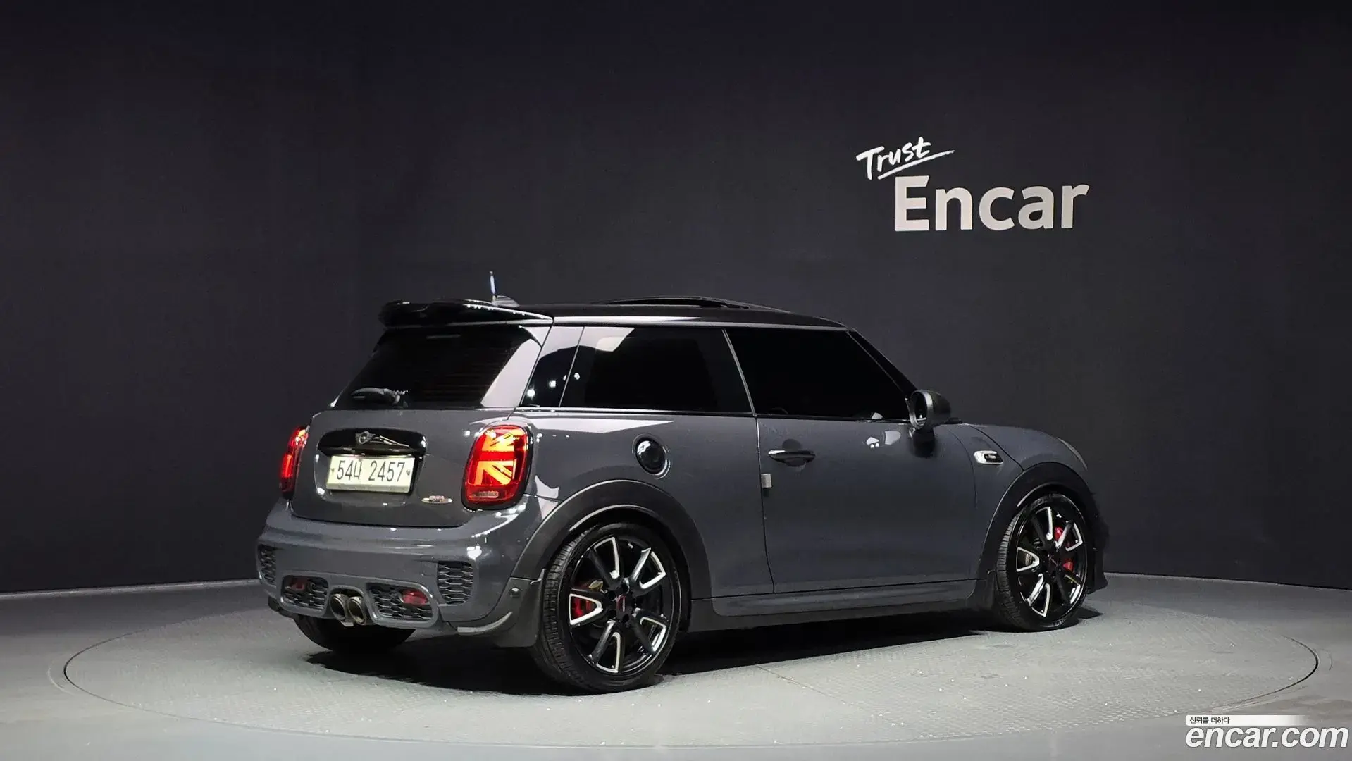 Main__Slider__Photo:Cooper Mini 2015.8-1