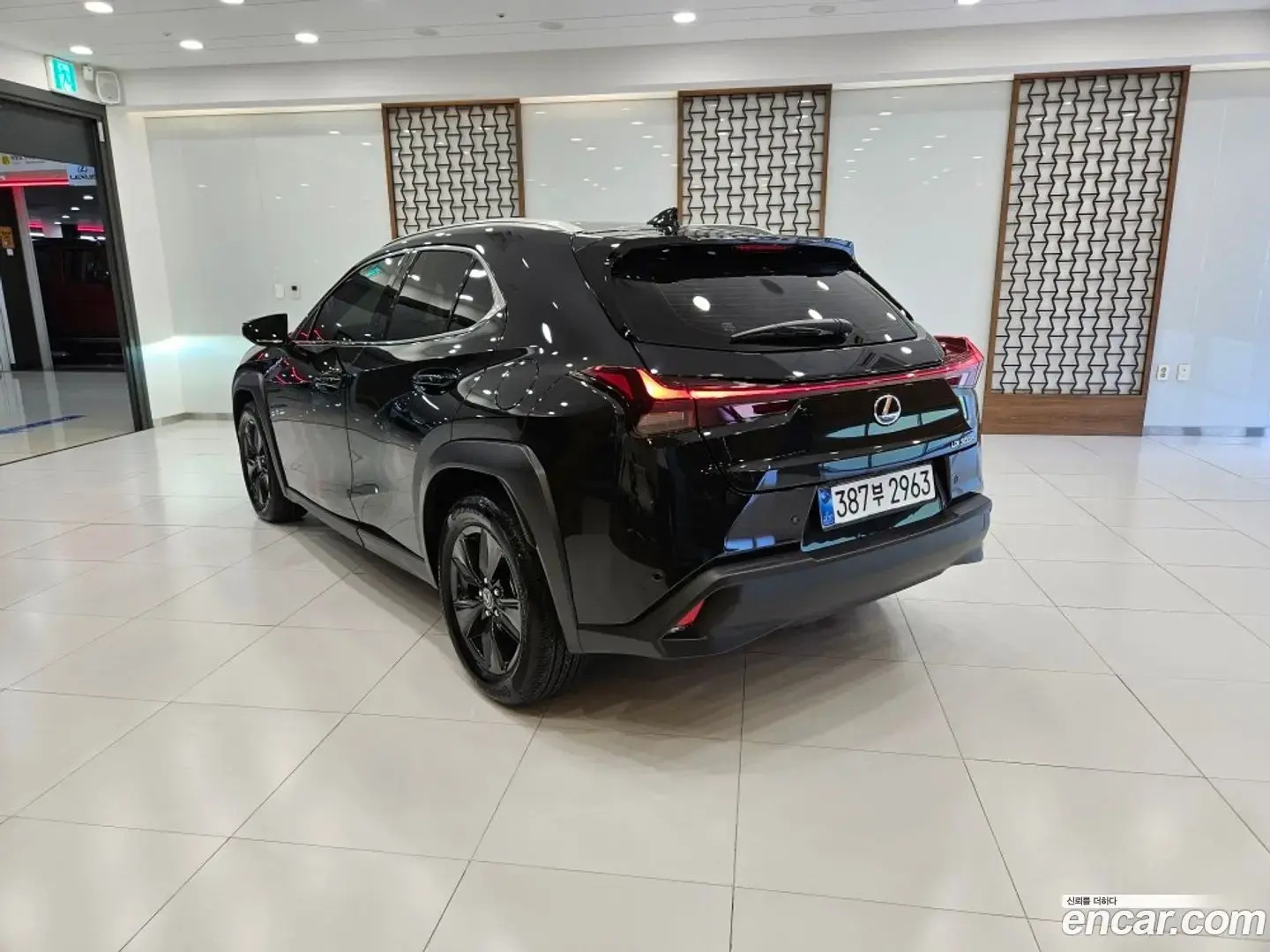 Main__Slider__Photo:UX Lexus 2026.0-1