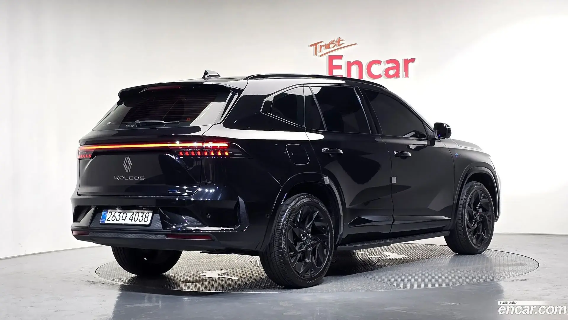 Main__Slider__Photo:Grand Koleos Renault Korea 2025.3-1