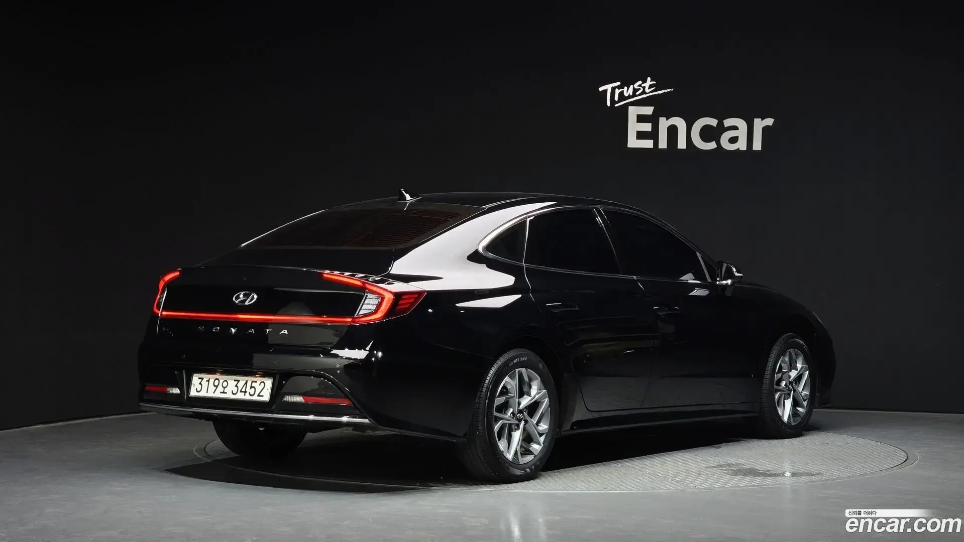 Main__Slider__Photo:Sonata Hyundai 2022.8-1