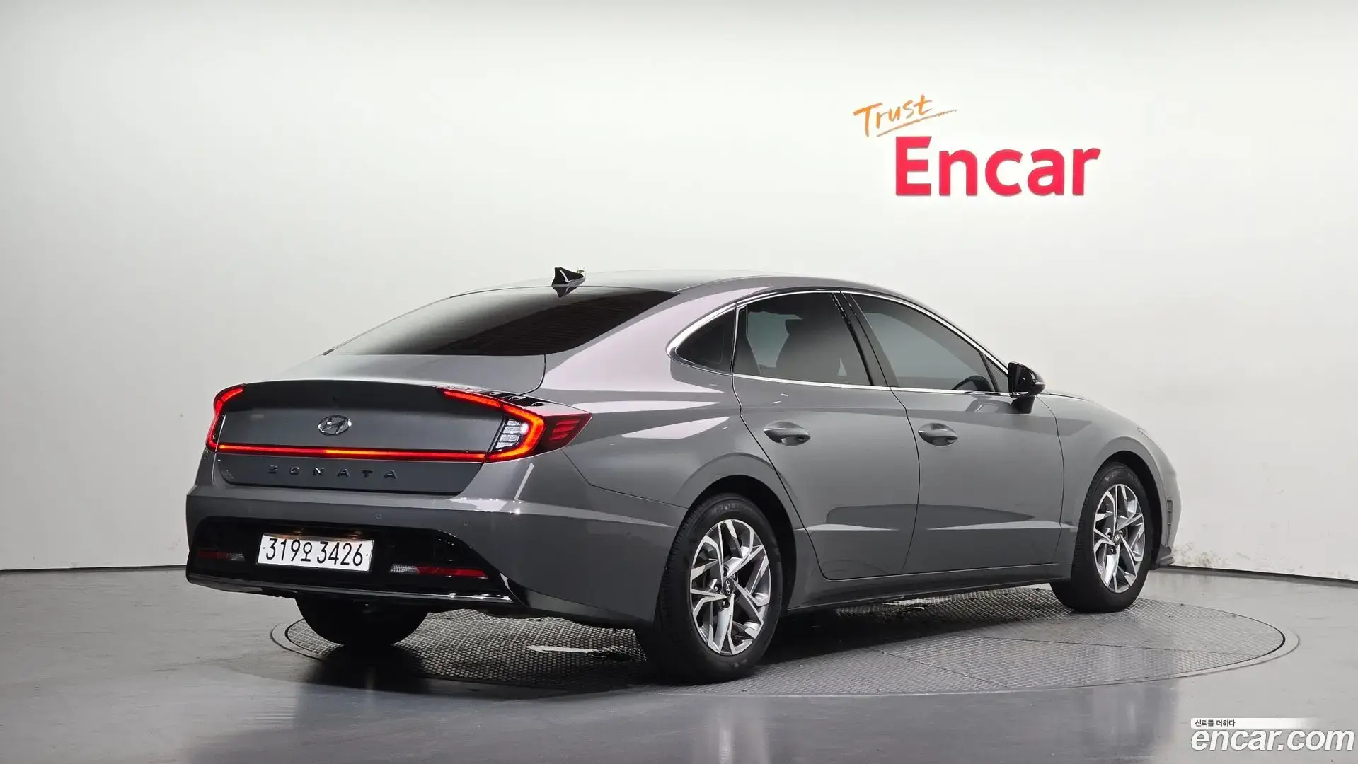 Main__Slider__Photo:Sonata Hyundai 2022.4-1
