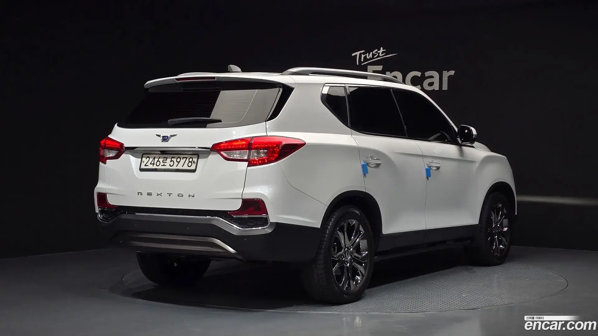 Main__Slider__Photo:Rexton KG Mobility 2020.7-1