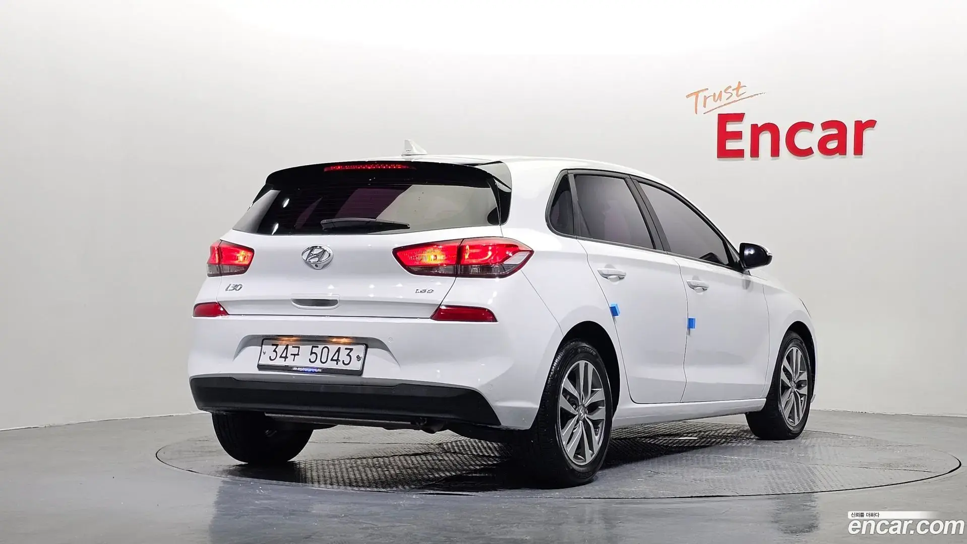 Main__Slider__Photo:i30 Hyundai 2017.3-1
