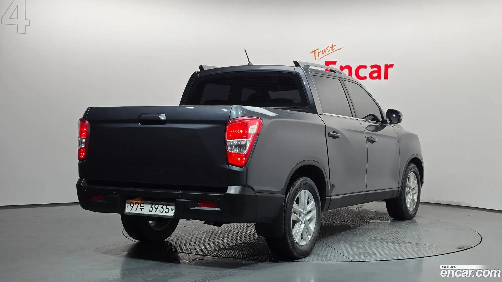 Main__Slider__Photo:Rexton KG Mobility 2019.6-1