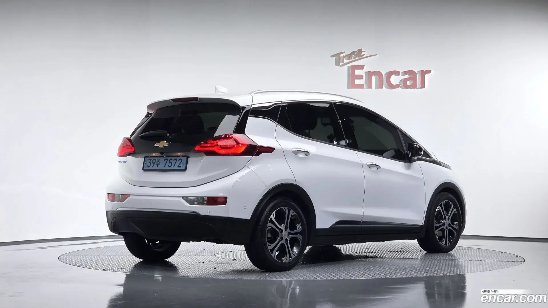 Main__Slider__Photo:Bolt EV Chevrolet 2019.10-1