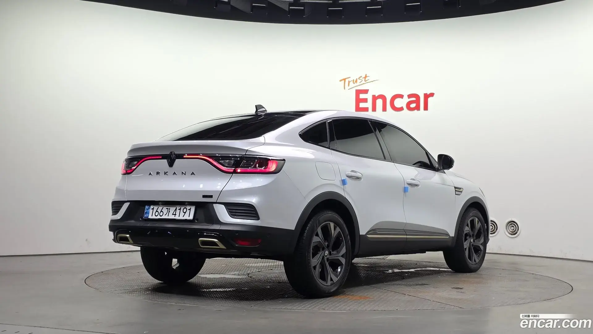 Main__Slider__Photo:Arkana Renault Korea 2024.8-1