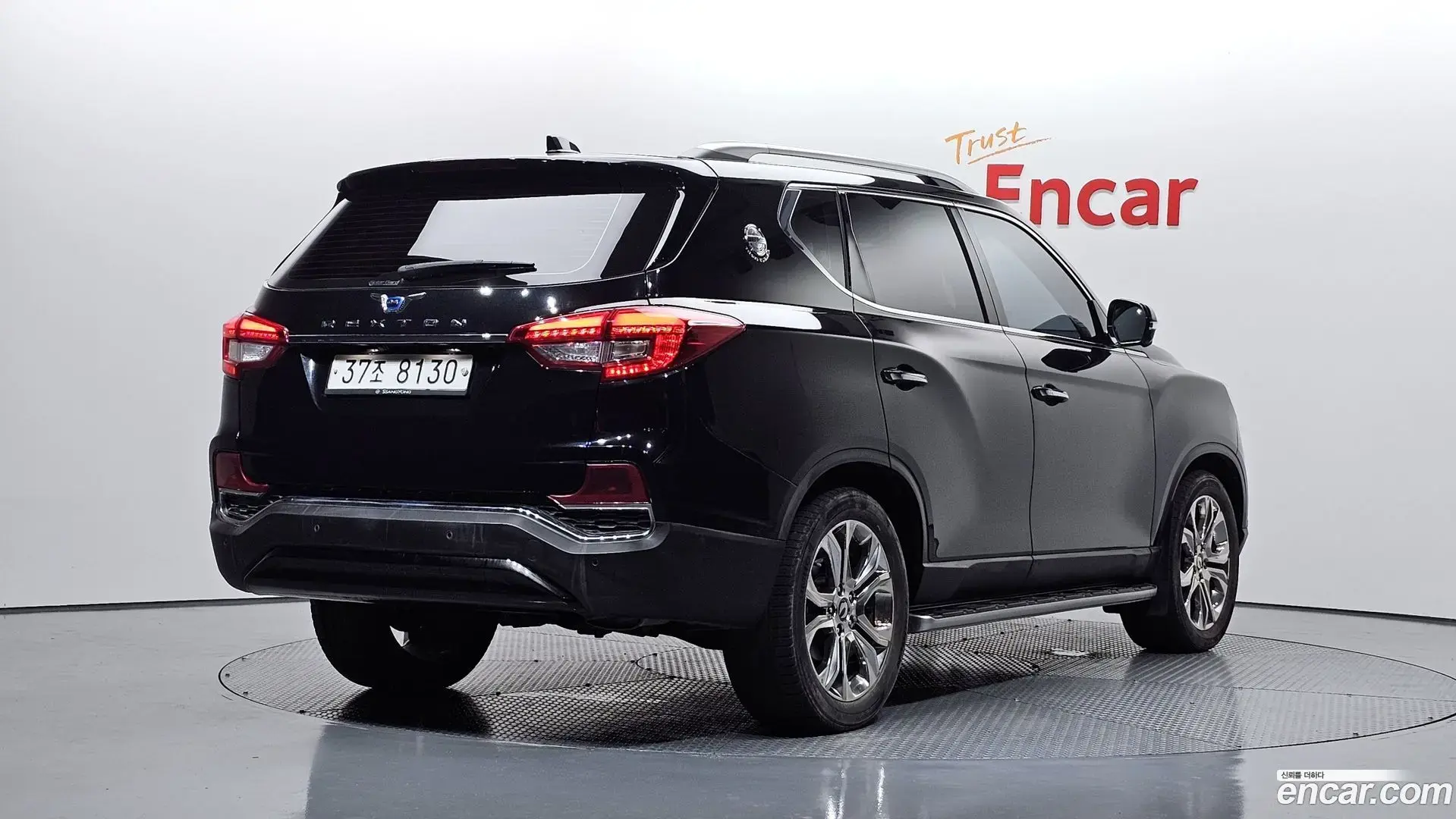 Main__Slider__Photo:Rexton KG Mobility 2018.2-1