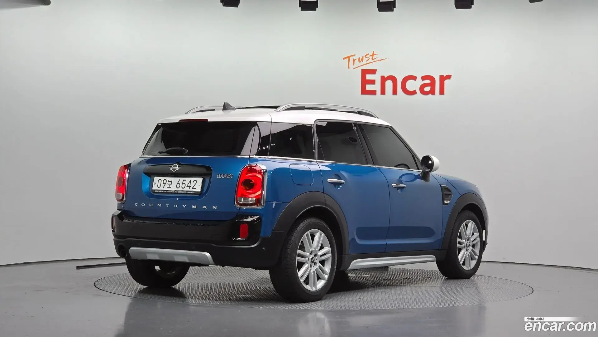 Main__Slider__Photo:Countryman Mini 2019.4-1