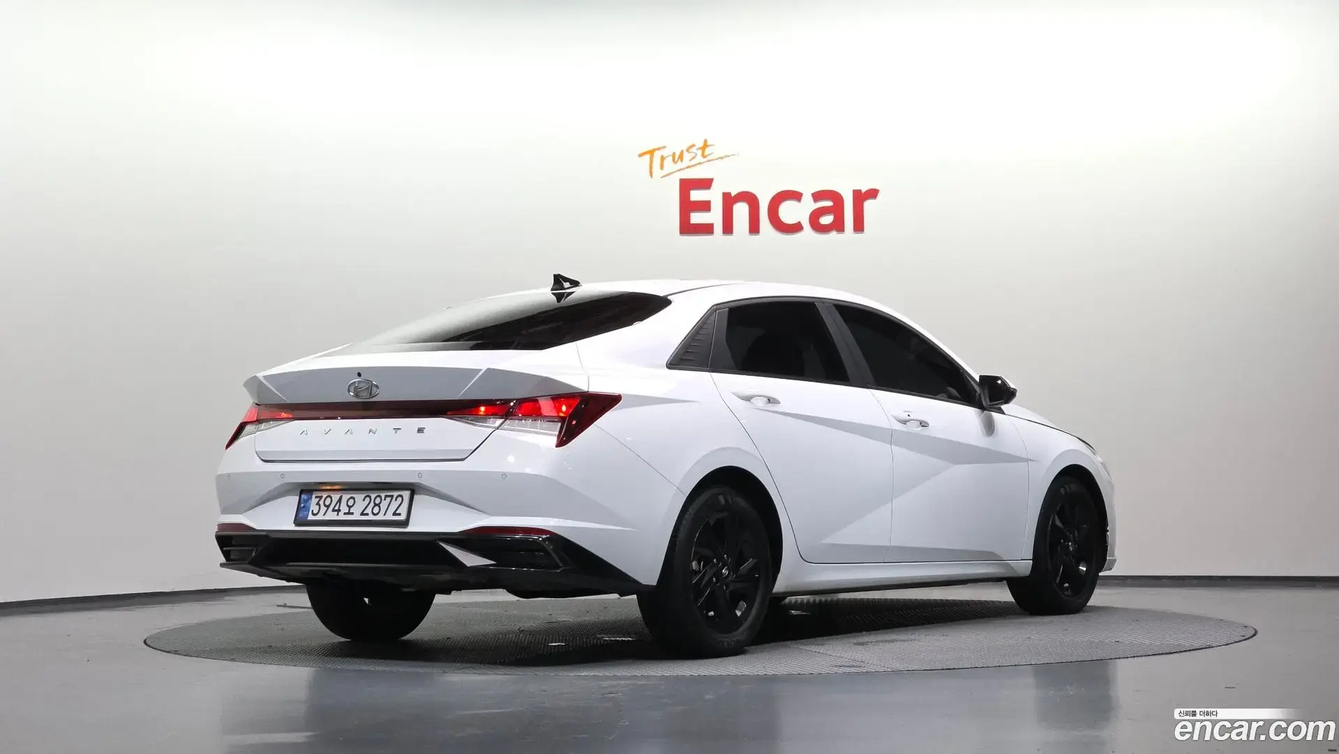 Main__Slider__Photo:AVANTE Hyundai 2022.8-1
