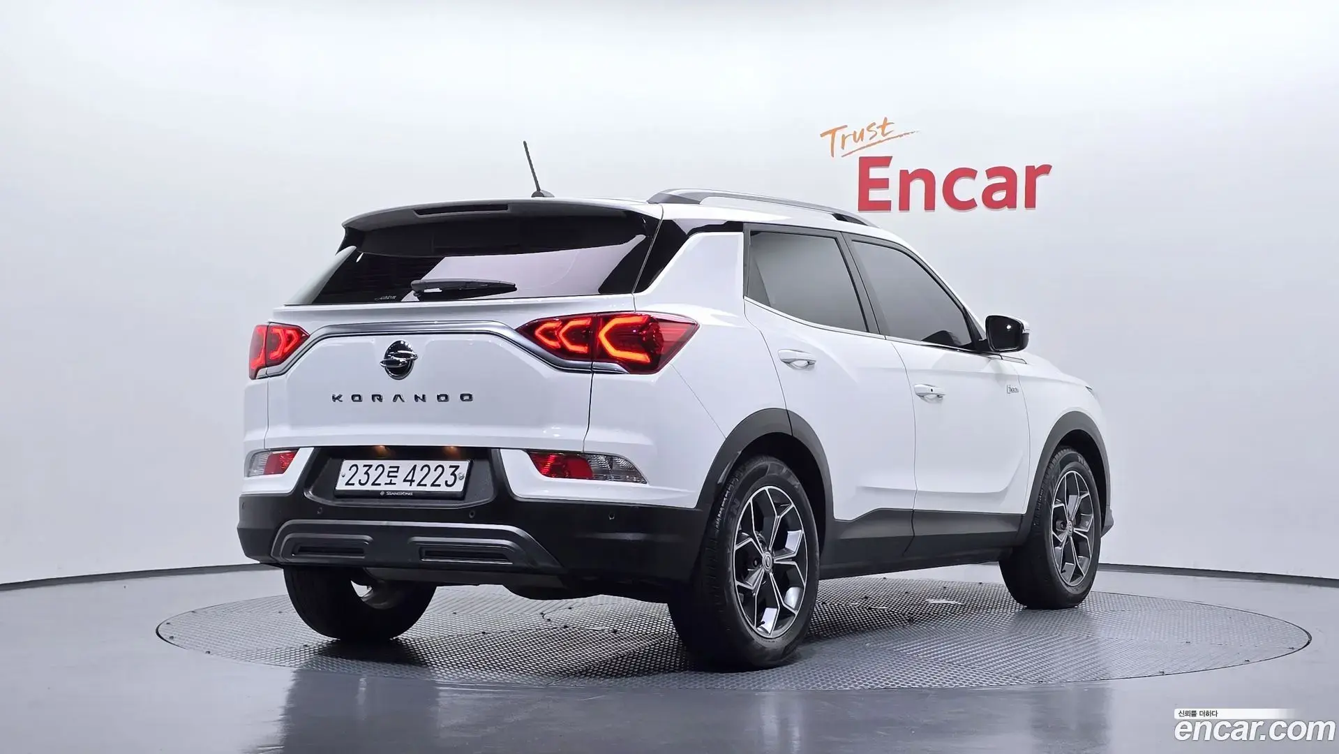 Main__Slider__Photo:KORANDO KG Mobility 2019.11-1