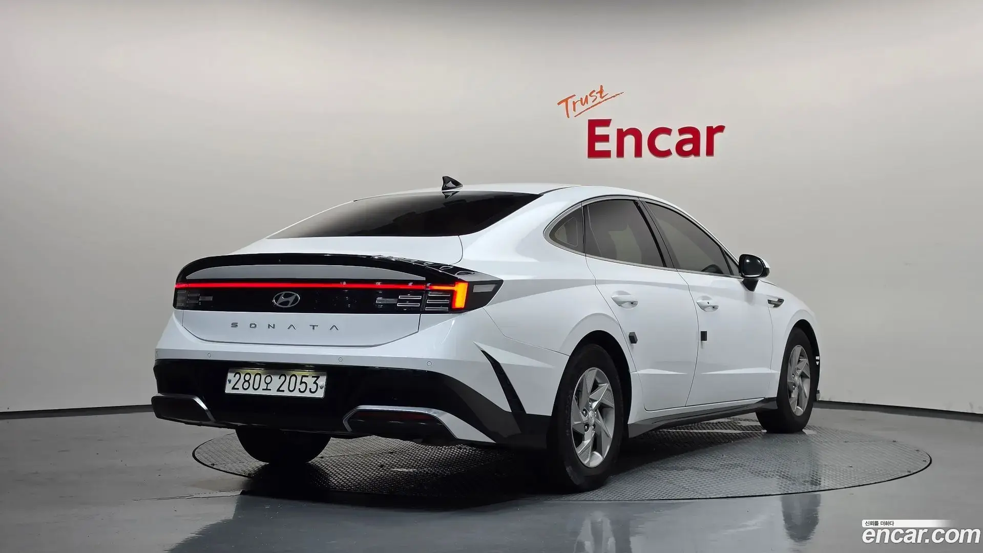 Main__Slider__Photo:Sonata Hyundai 2023.6-1