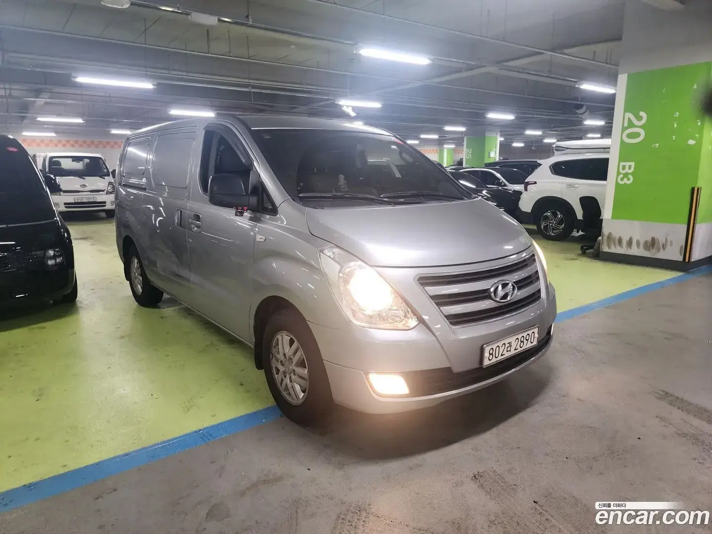 Main__Slider__Photo:Starex Hyundai 2016.10-1