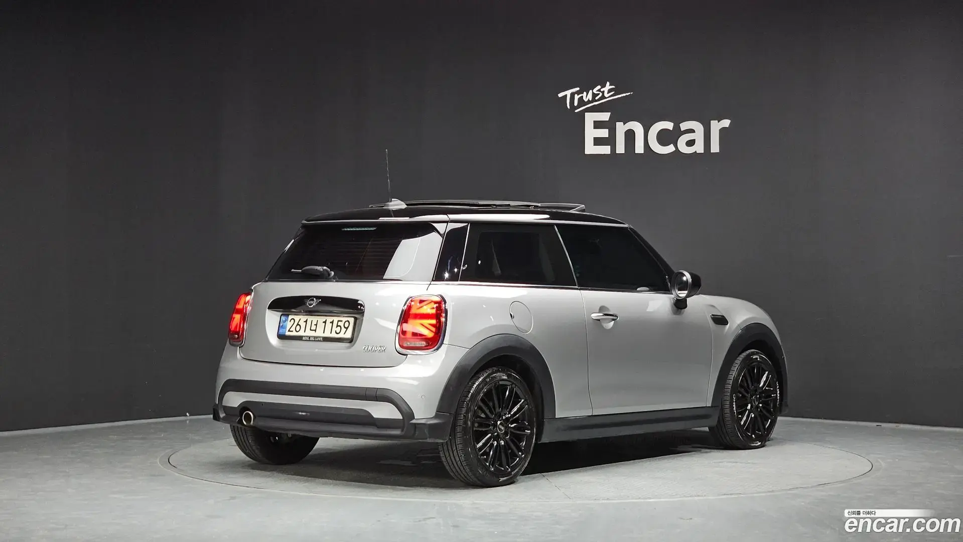 Main__Slider__Photo:Cooper Mini 2024.1-1