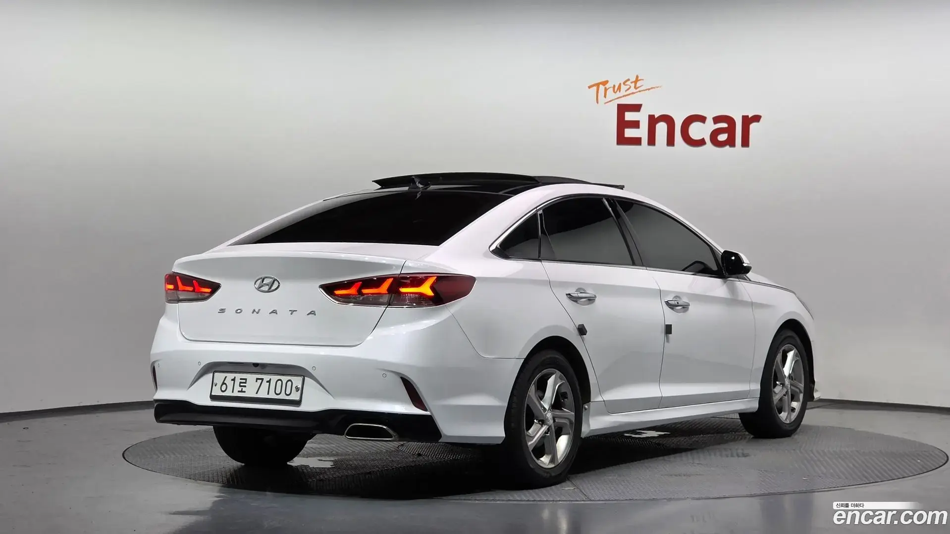 Main__Slider__Photo:Sonata Hyundai 2018.7-1