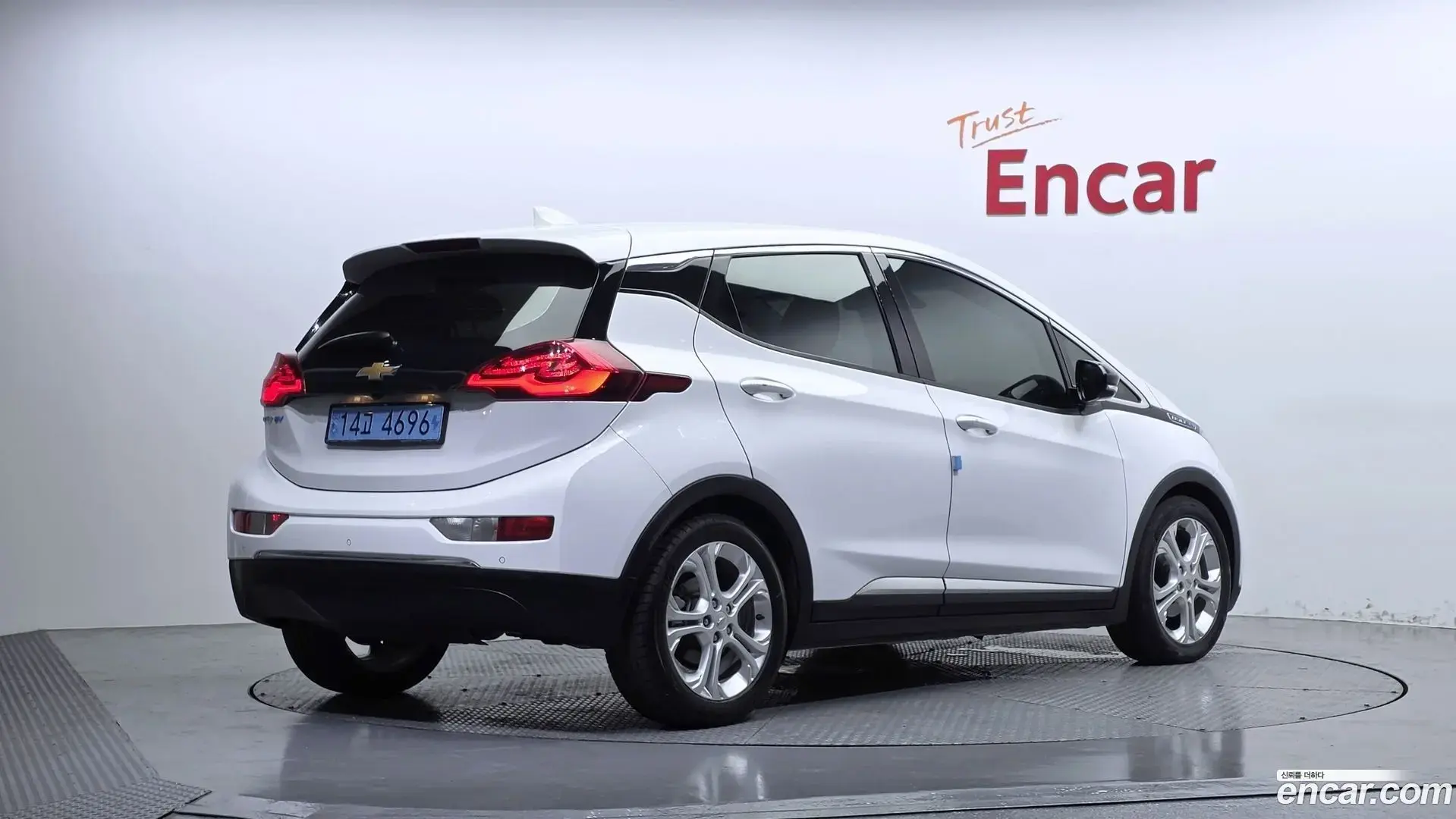 Main__Slider__Photo:Bolt EV Chevrolet 2019.10-1