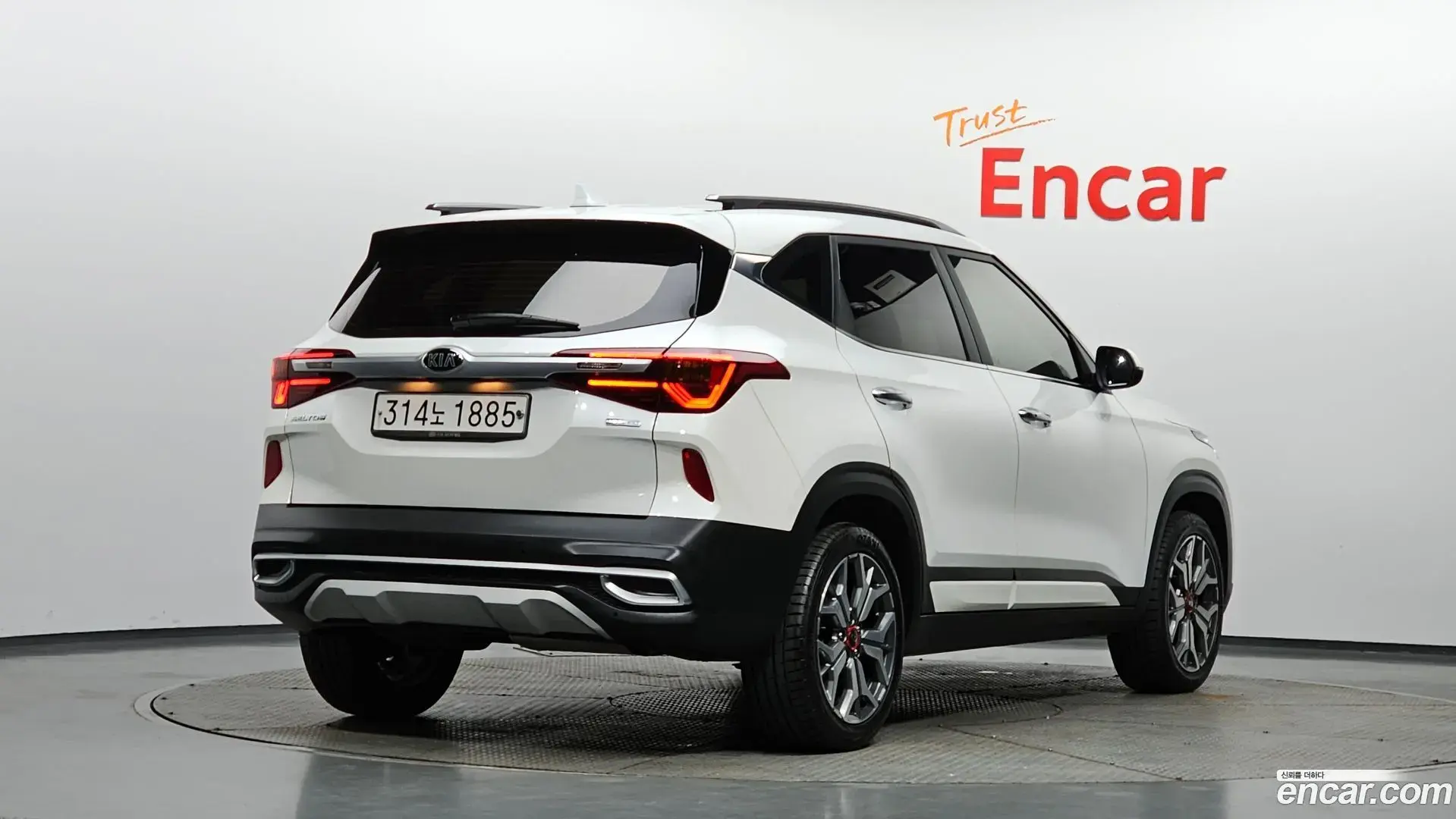 Main__Slider__Photo:Seltos Kia 2019.9-1