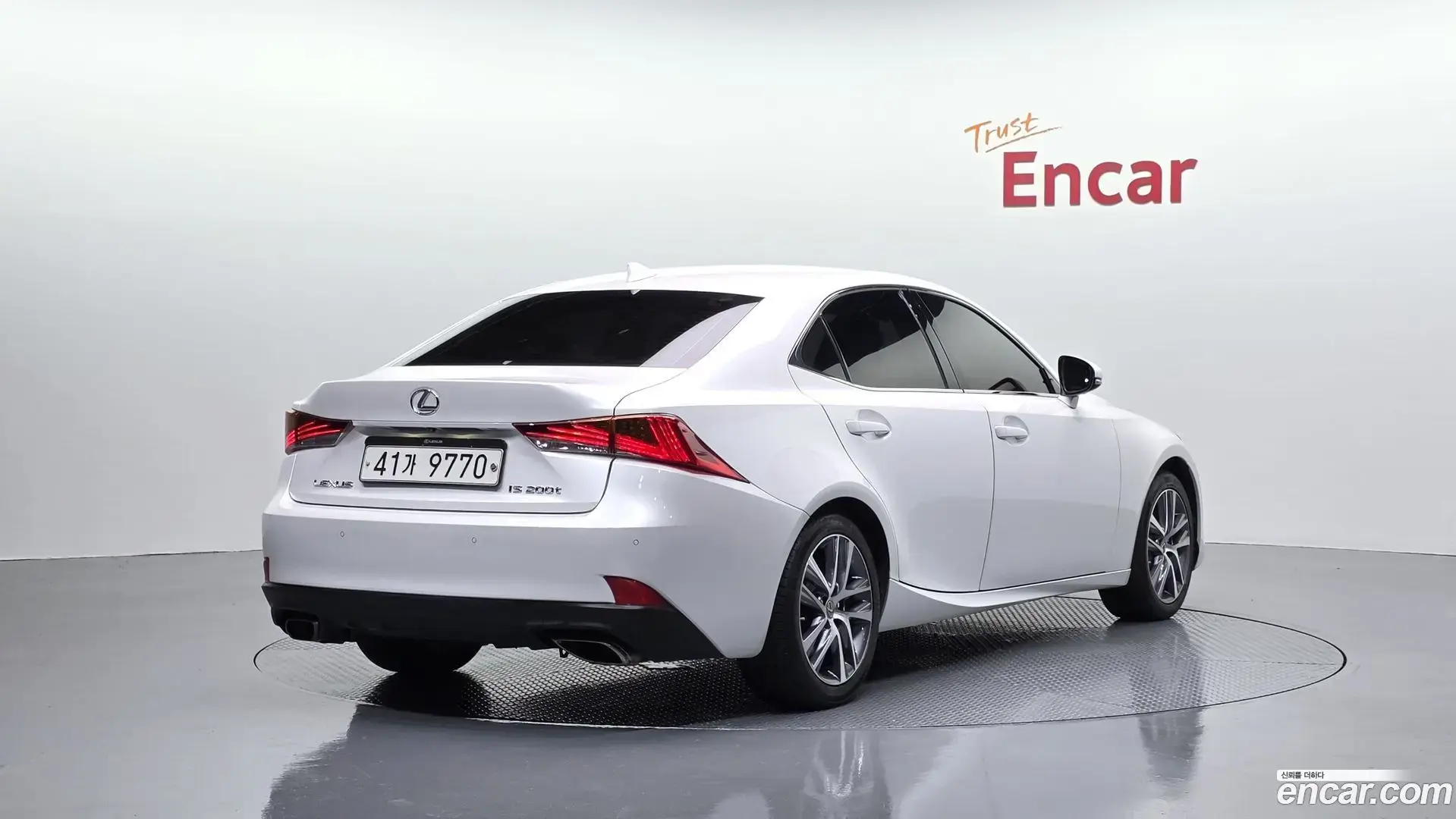 Main__Slider__Photo:IS Lexus 2017.8-1