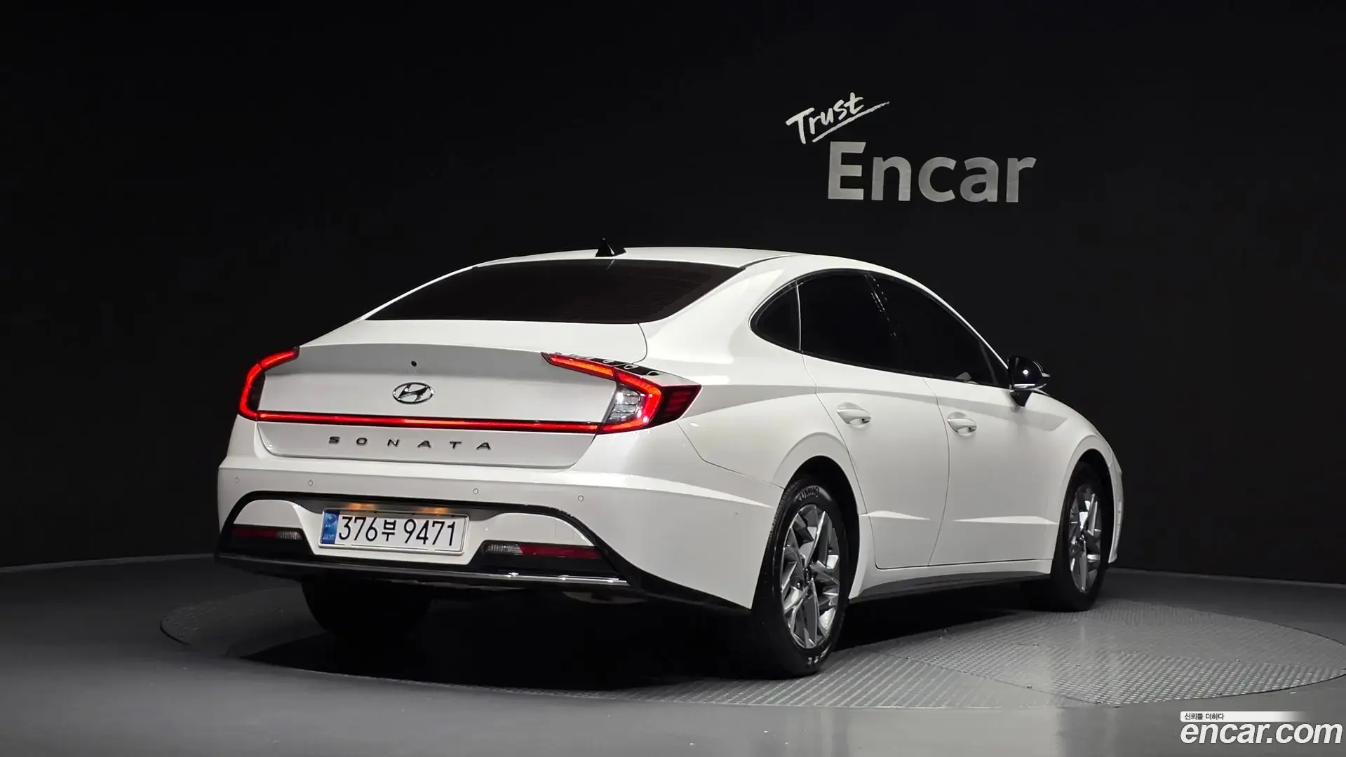 Main__Slider__Photo:Sonata Hyundai 2022.5-1