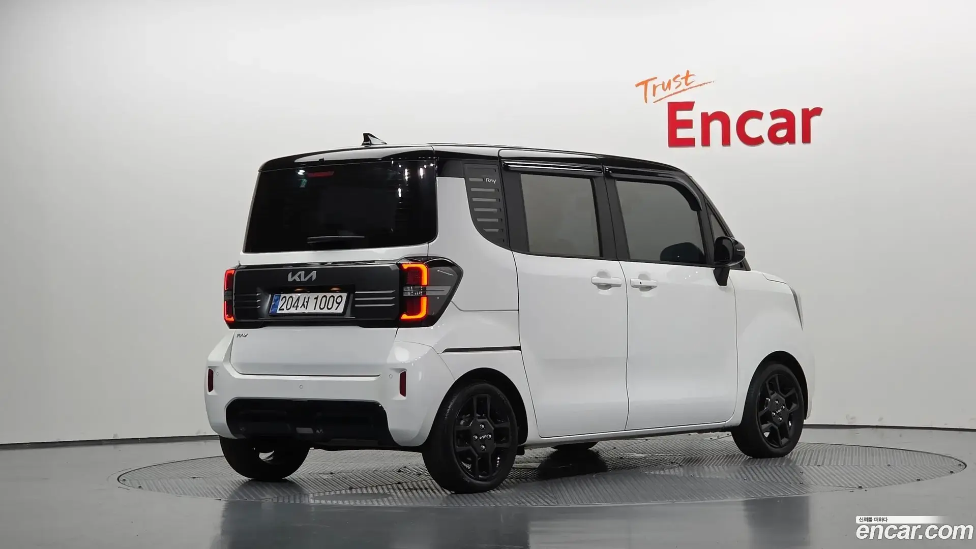 Main__Slider__Photo:RAY Kia 2023.11-1