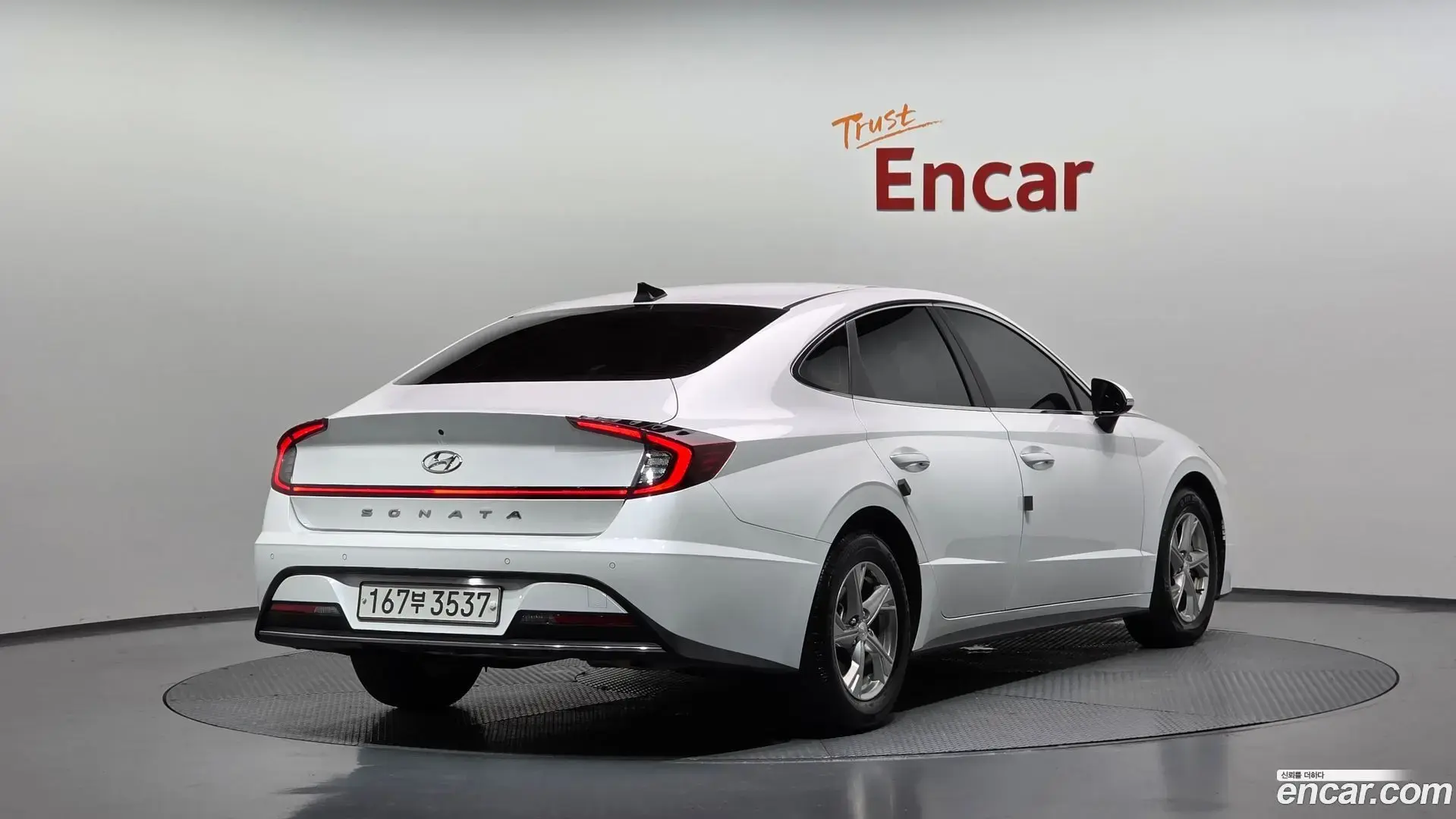 Main__Slider__Photo:Sonata Hyundai 2020.5-1
