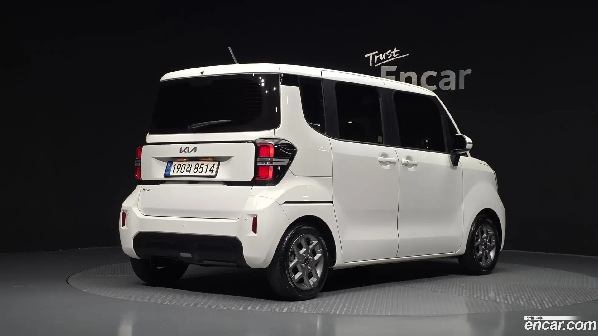 Main__Slider__Photo:RAY Kia 2022.11-1