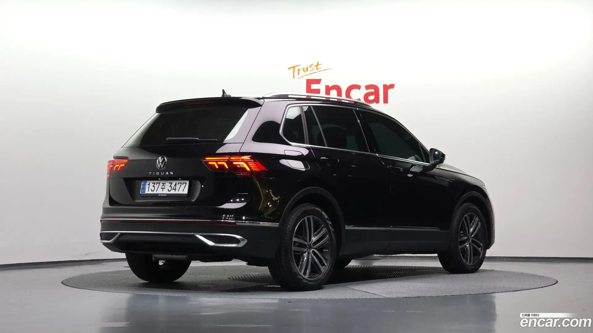 Main__Slider__Photo:Tiguan Volkswagen 2024.9-1