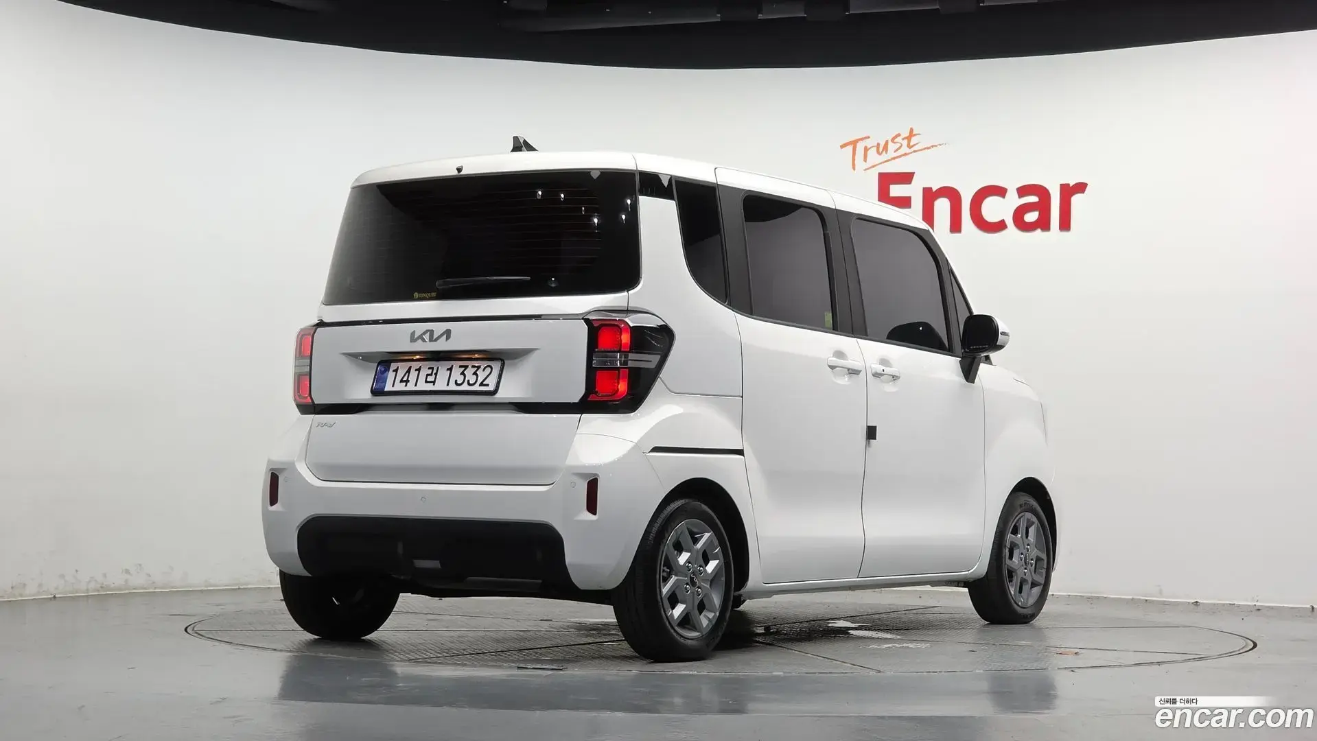 Main__Slider__Photo:RAY Kia 2025.3-1