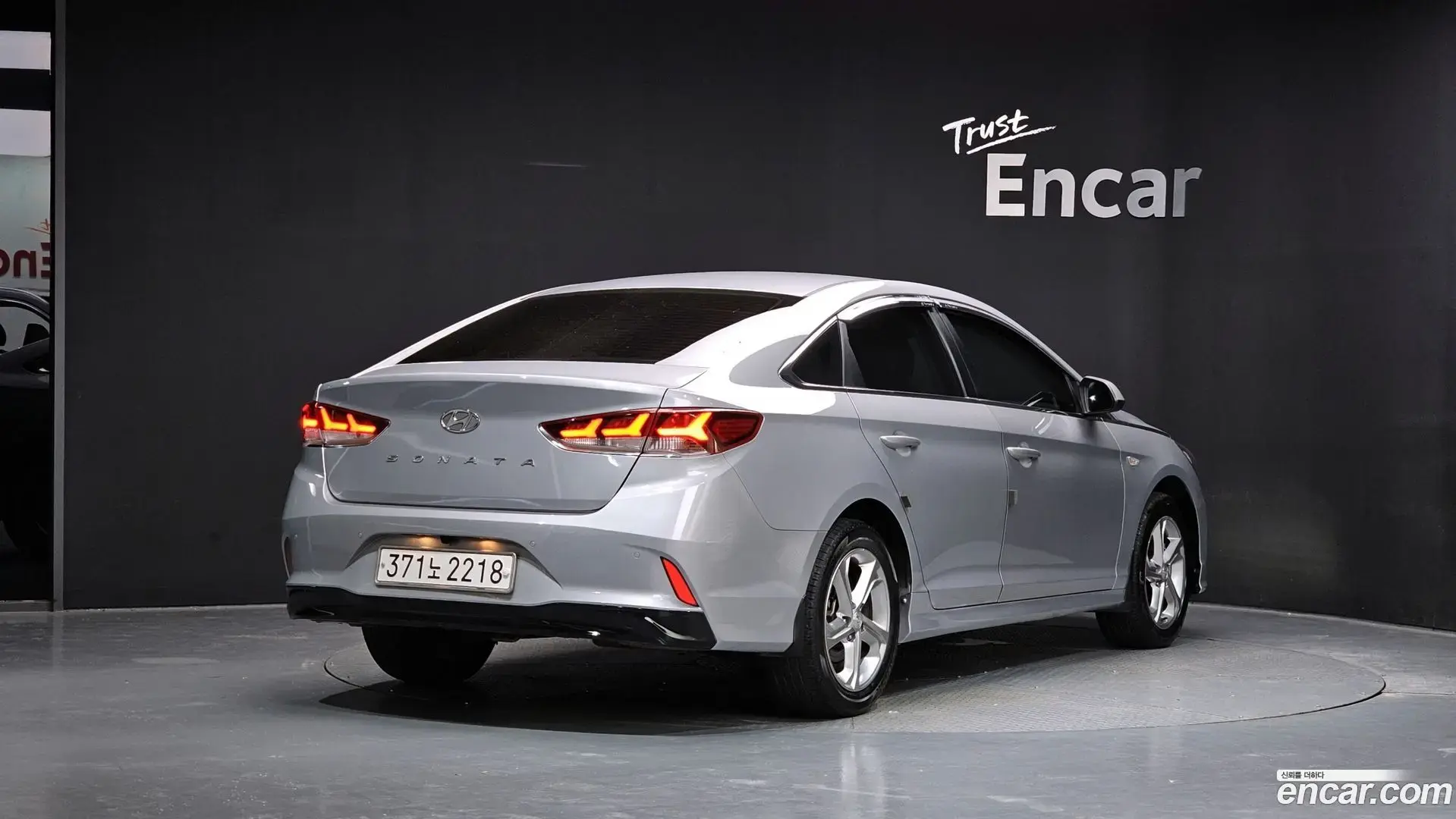 Main__Slider__Photo:Sonata Hyundai 2023.0-1