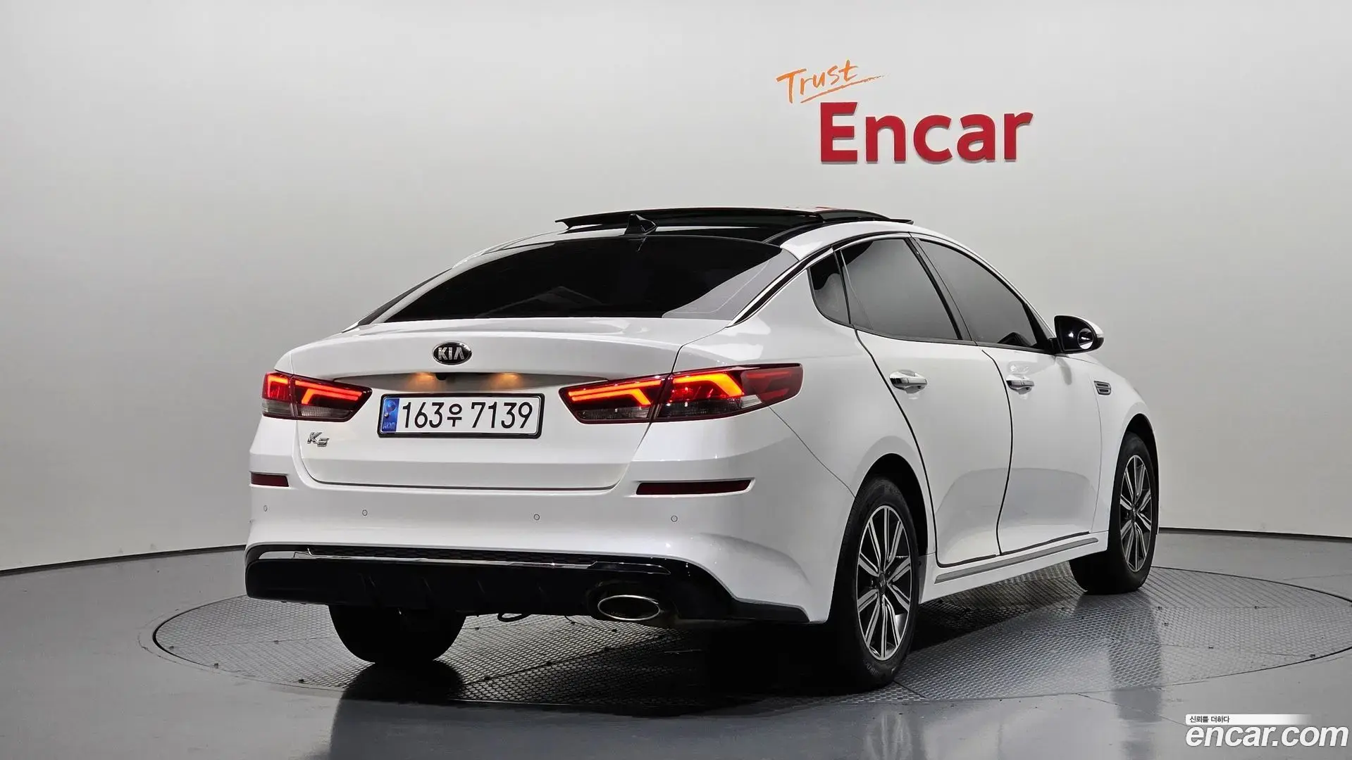 Main__Slider__Photo:K5 Kia 2019.0-1