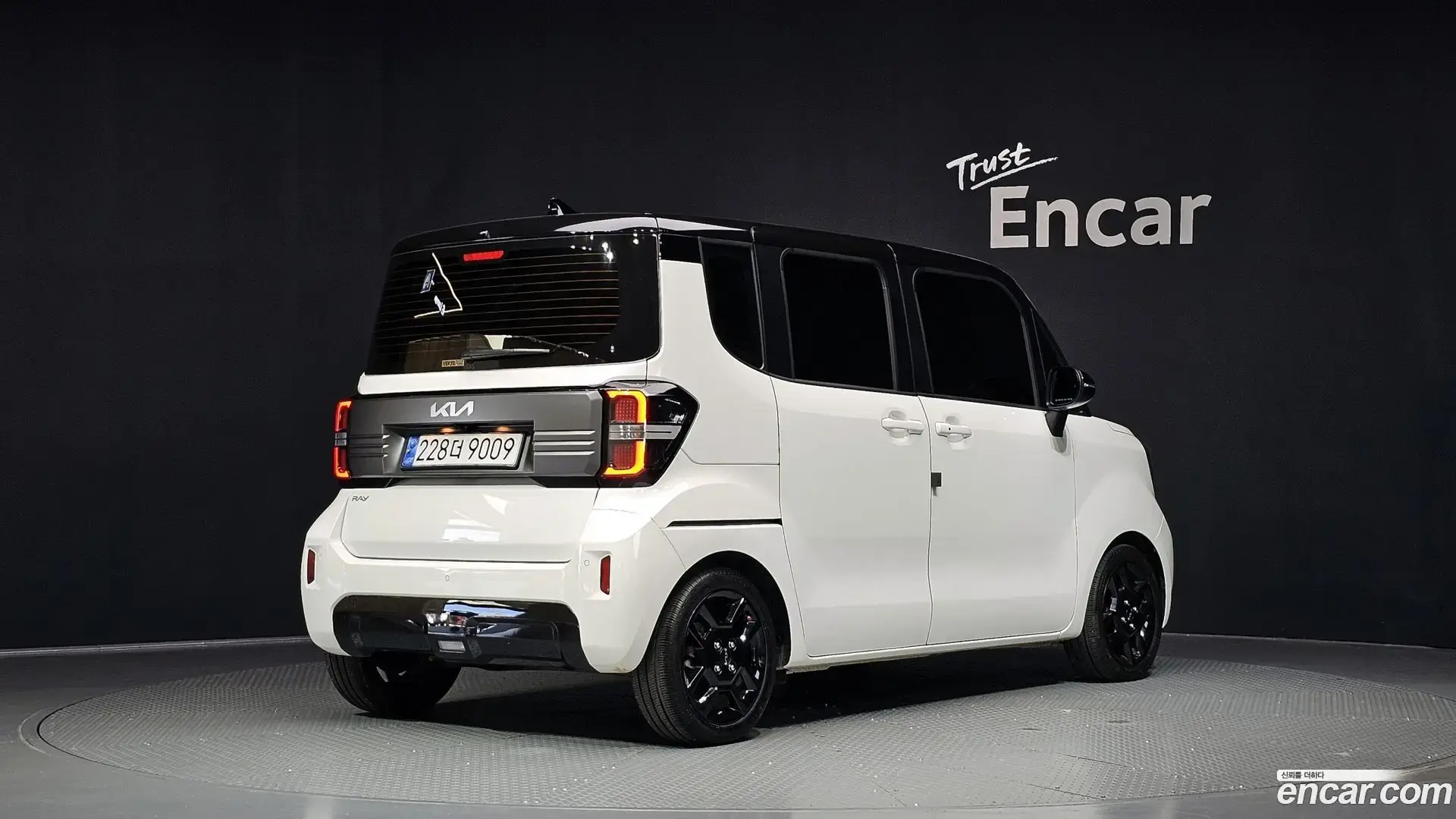 Main__Slider__Photo:RAY Kia 2024.1-1