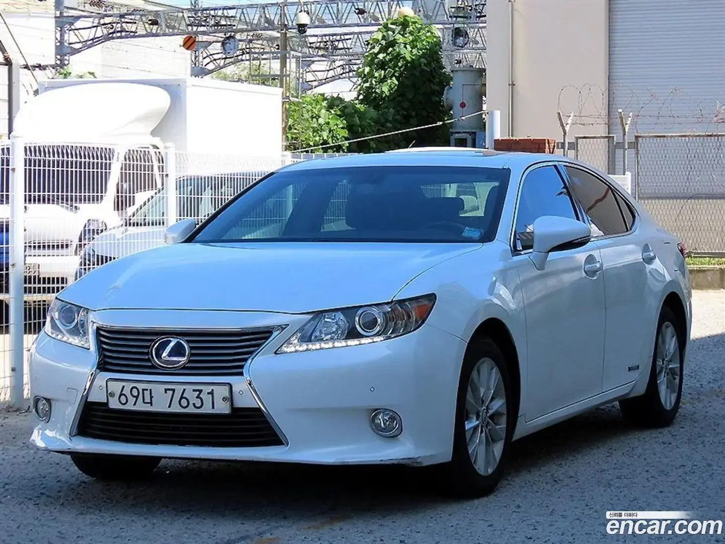 Main__Slider__Photo:ES Lexus 2013.6-1