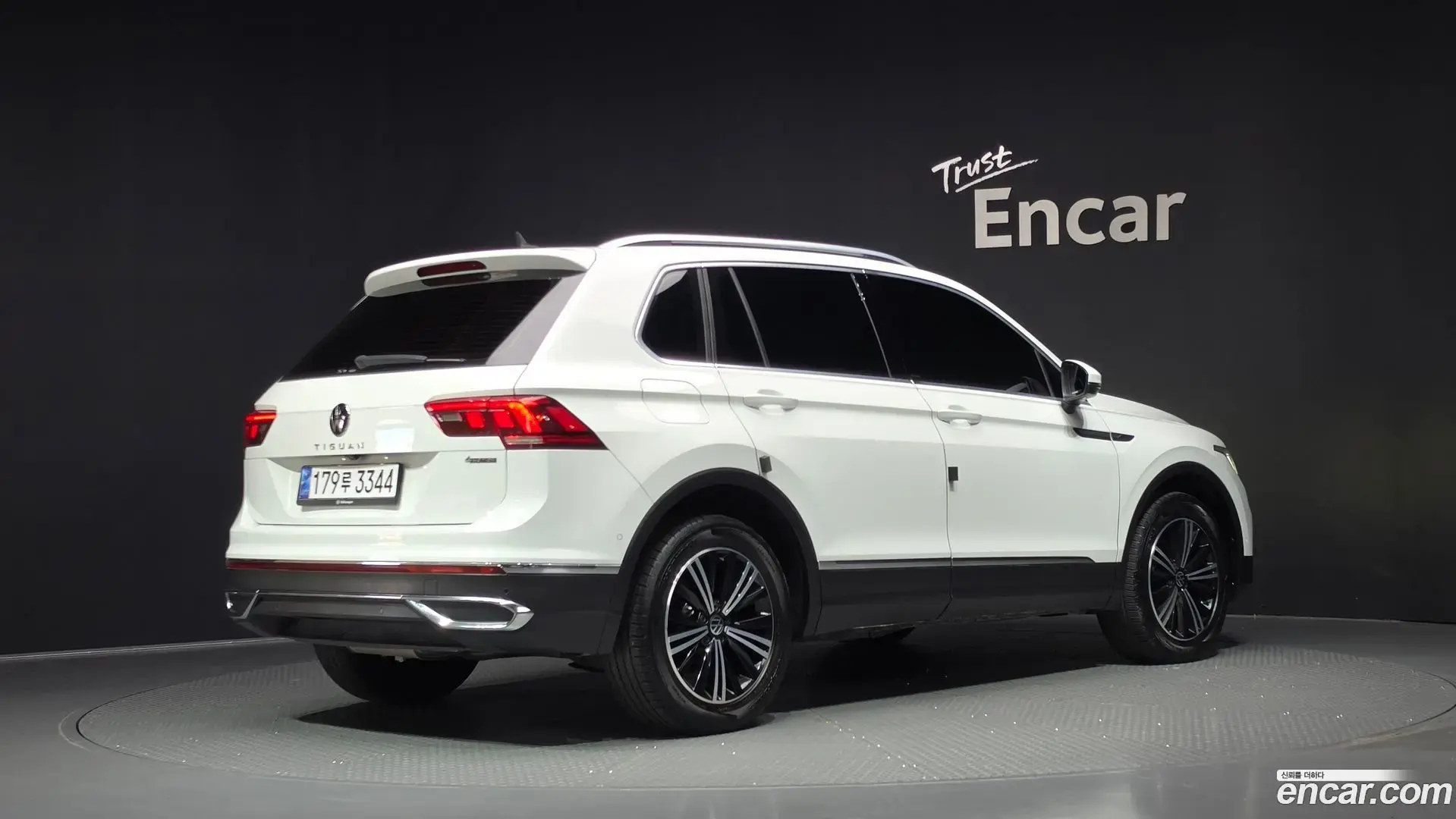 Main__Slider__Photo:Tiguan Volkswagen 2021.7-1