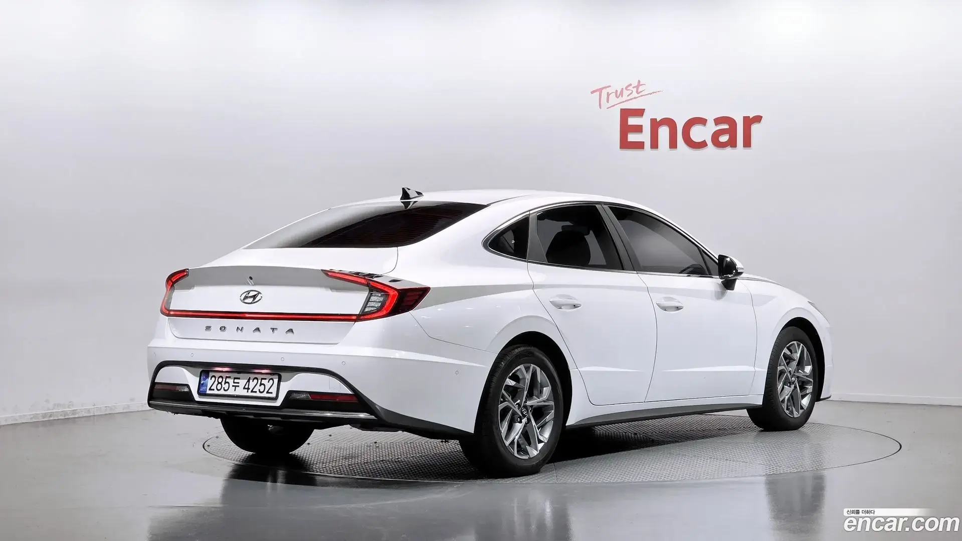 Main__Slider__Photo:Sonata Hyundai 2019.9-1